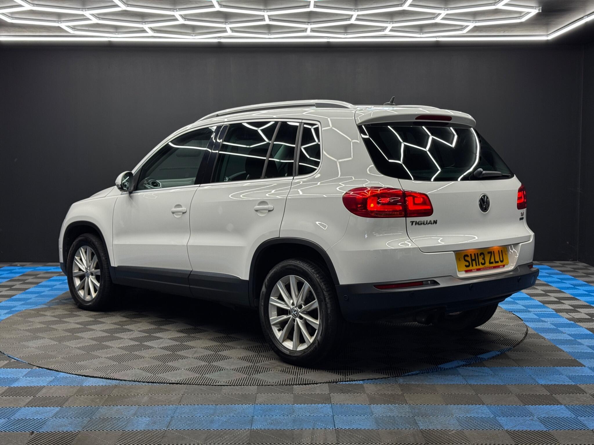 Volkswagen Tiguan - Image 7