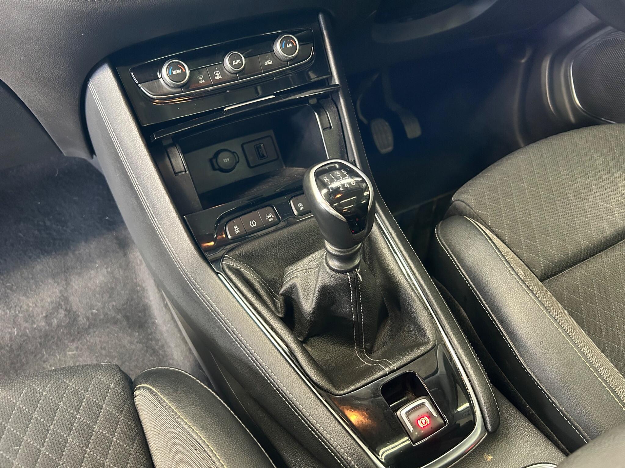 Vauxhall Grandland X - Image 20