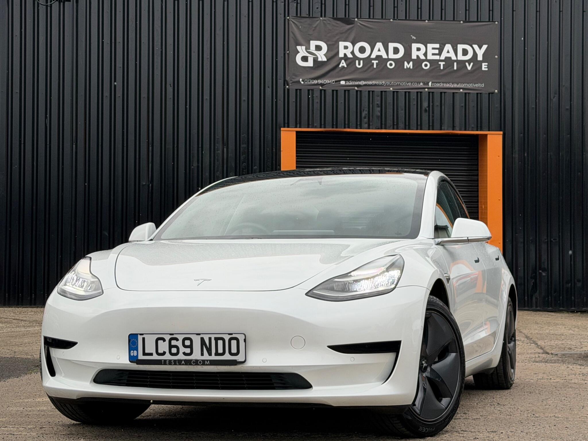 Tesla Model 3 - Image 7