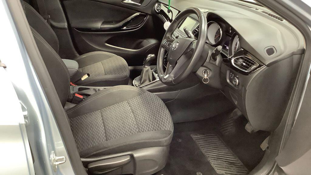 Vauxhall Astra - Image 3