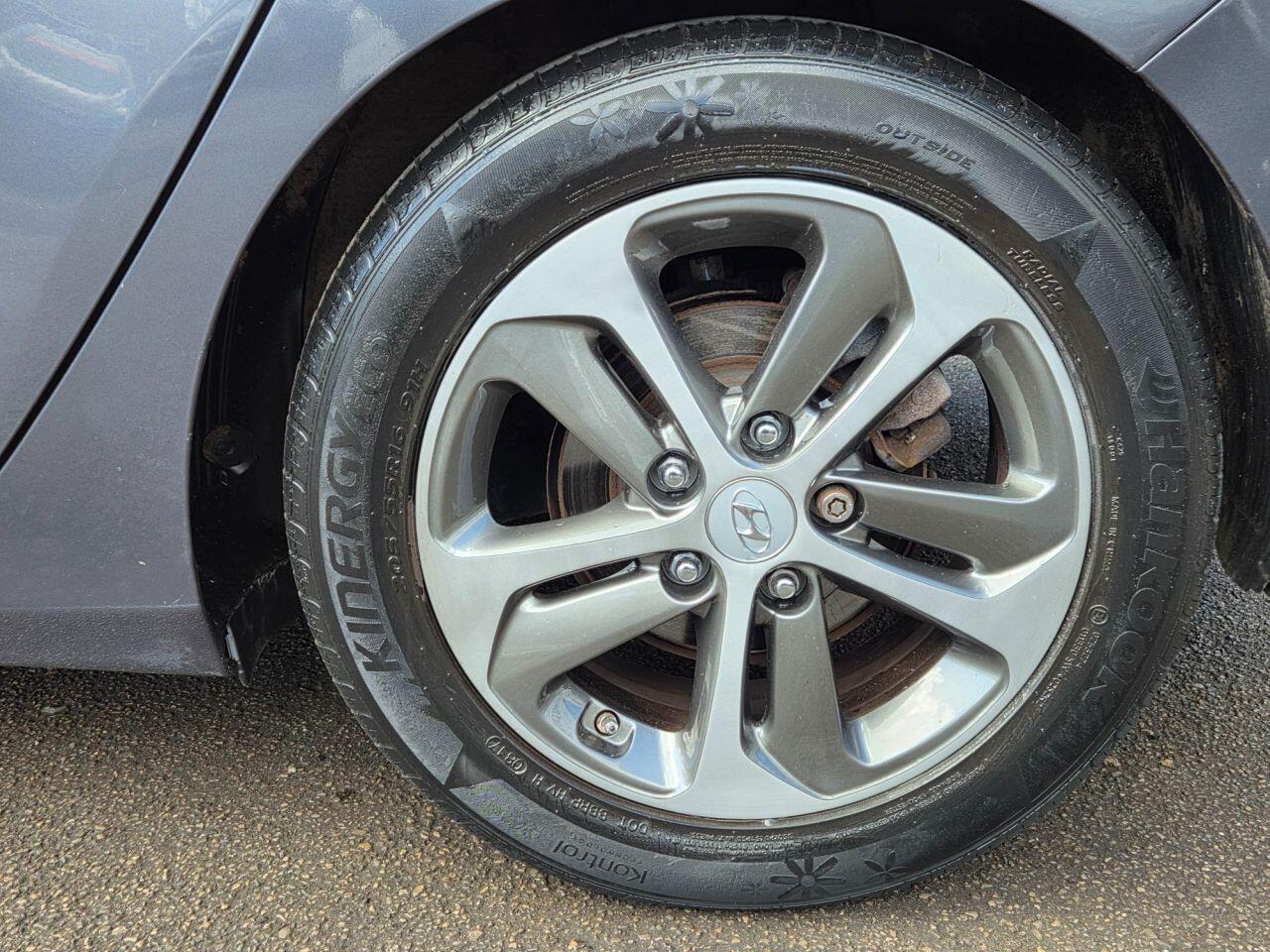 Hyundai i30 - Image 32