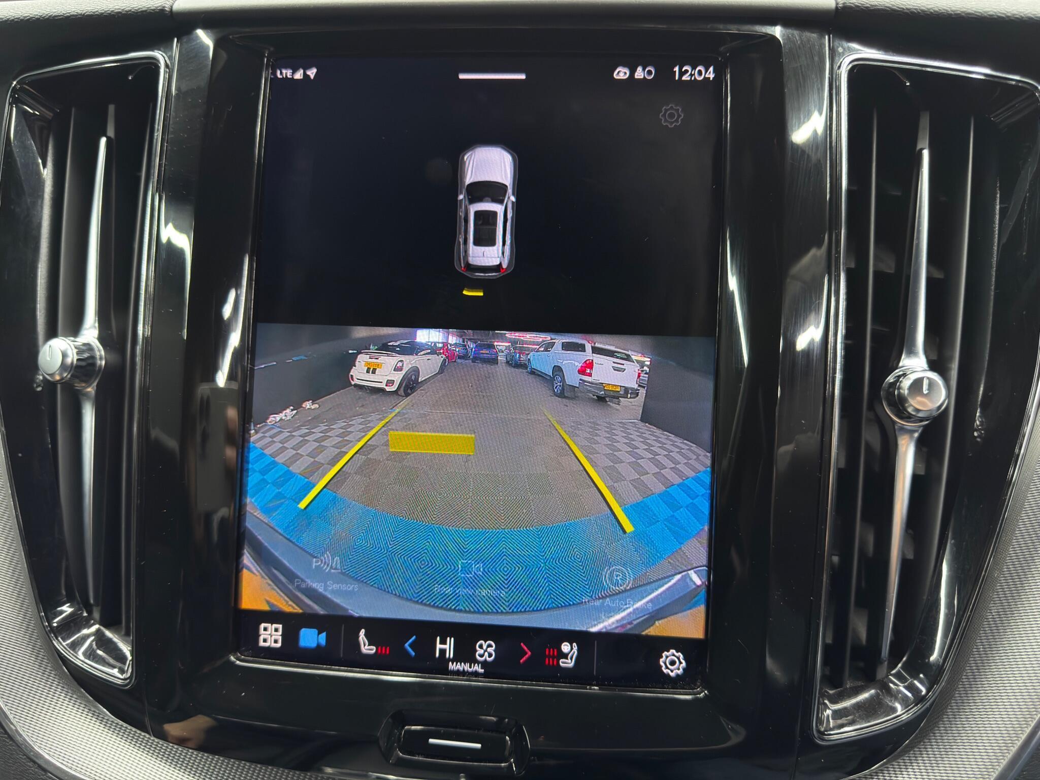 Volvo XC60 - Image 33