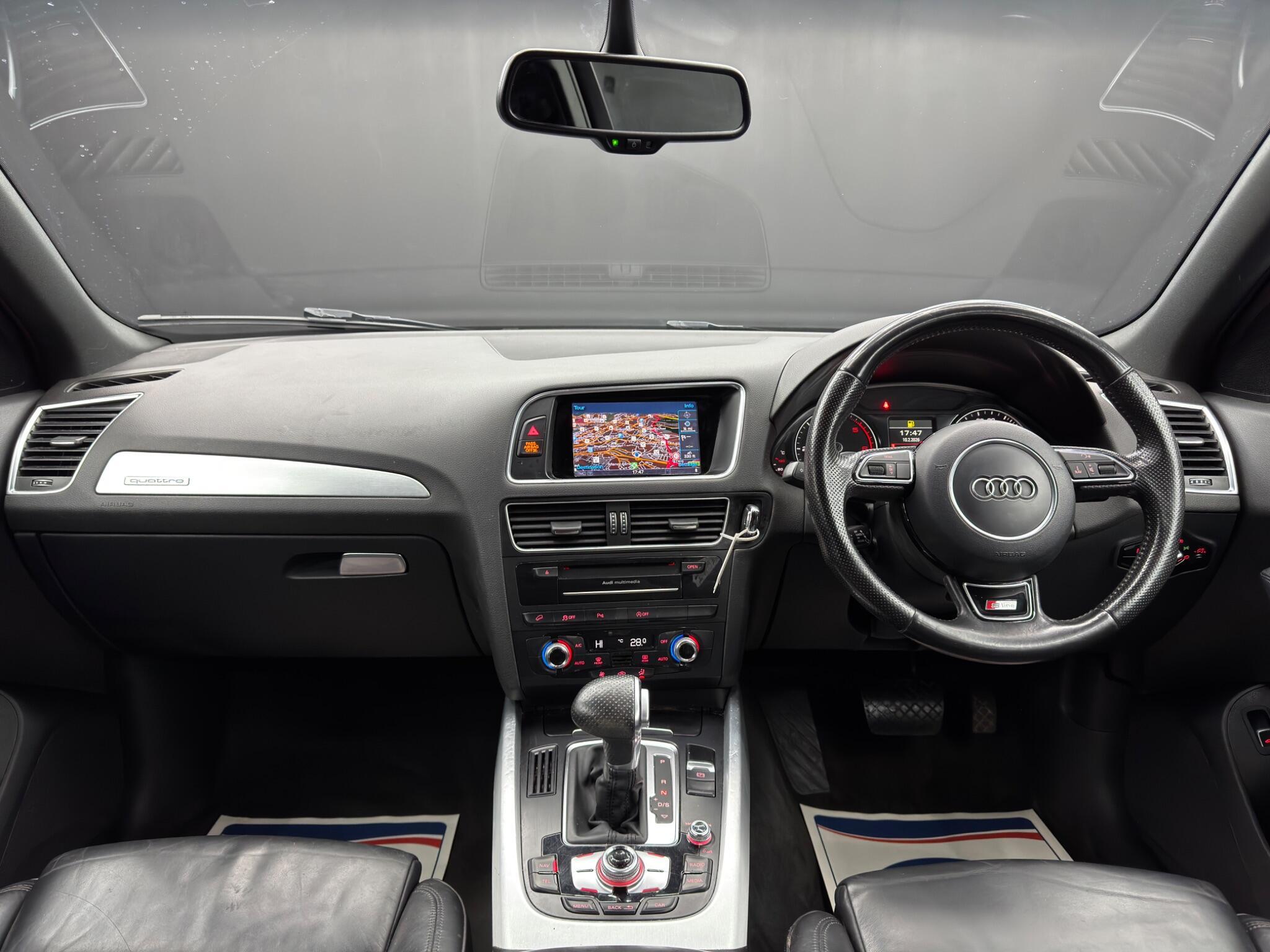 Audi Q5 - Image 10