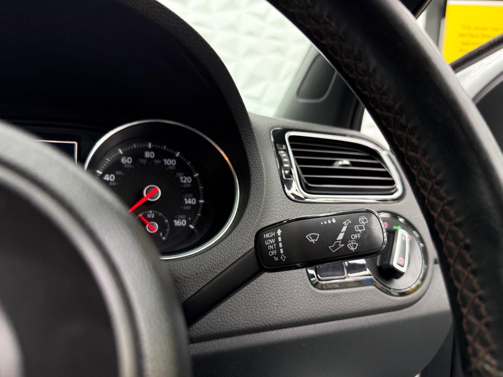 Volkswagen Polo - Image 31