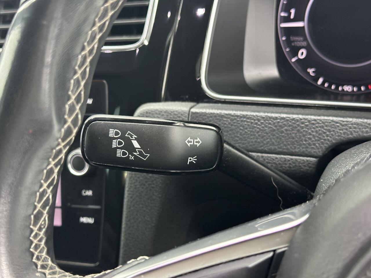 Volkswagen Golf - Image 43