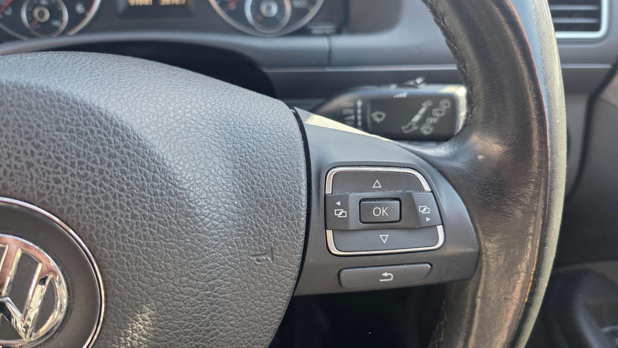 Volkswagen Touran - Image 28