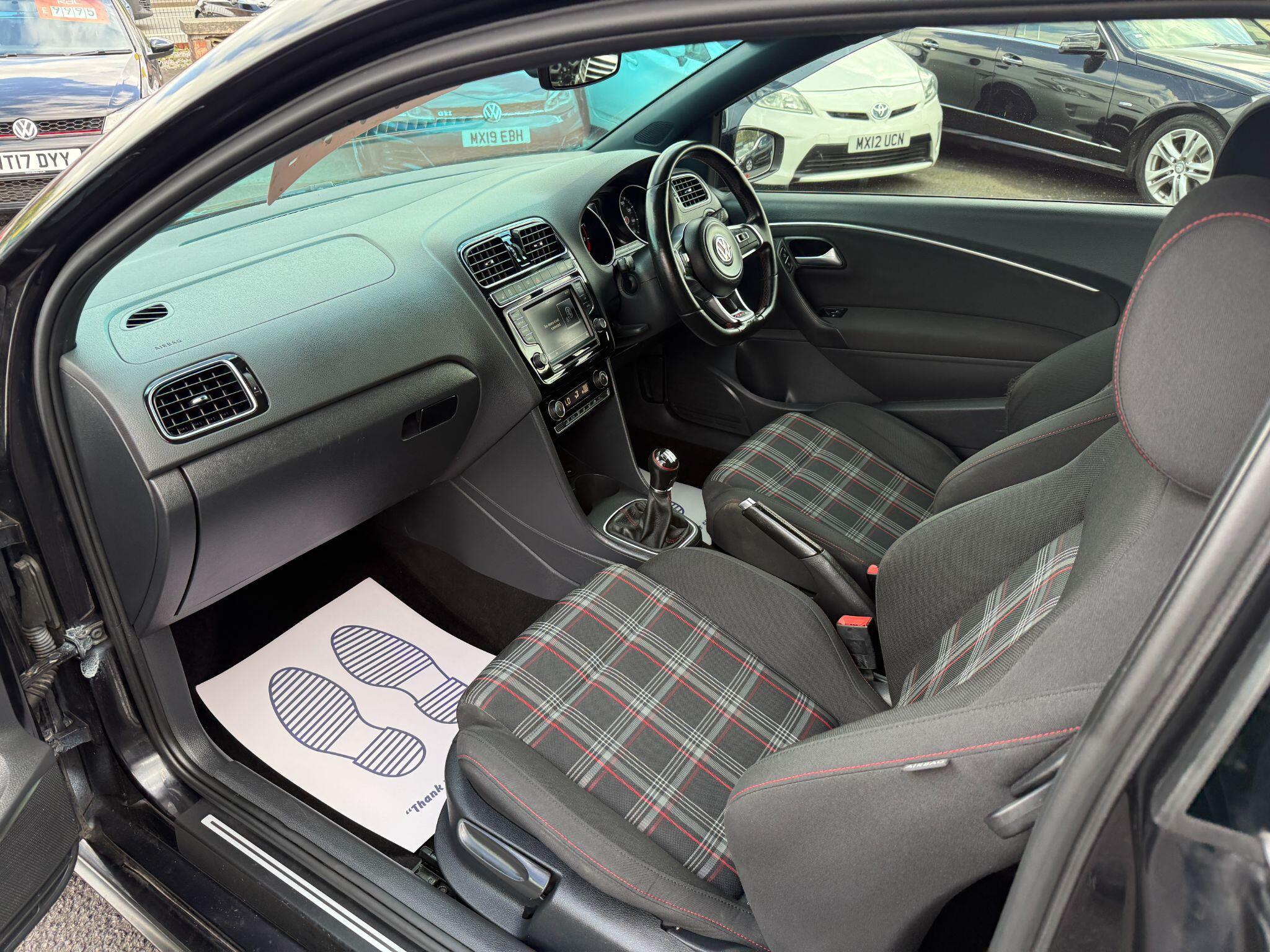 Volkswagen Polo - Image 29