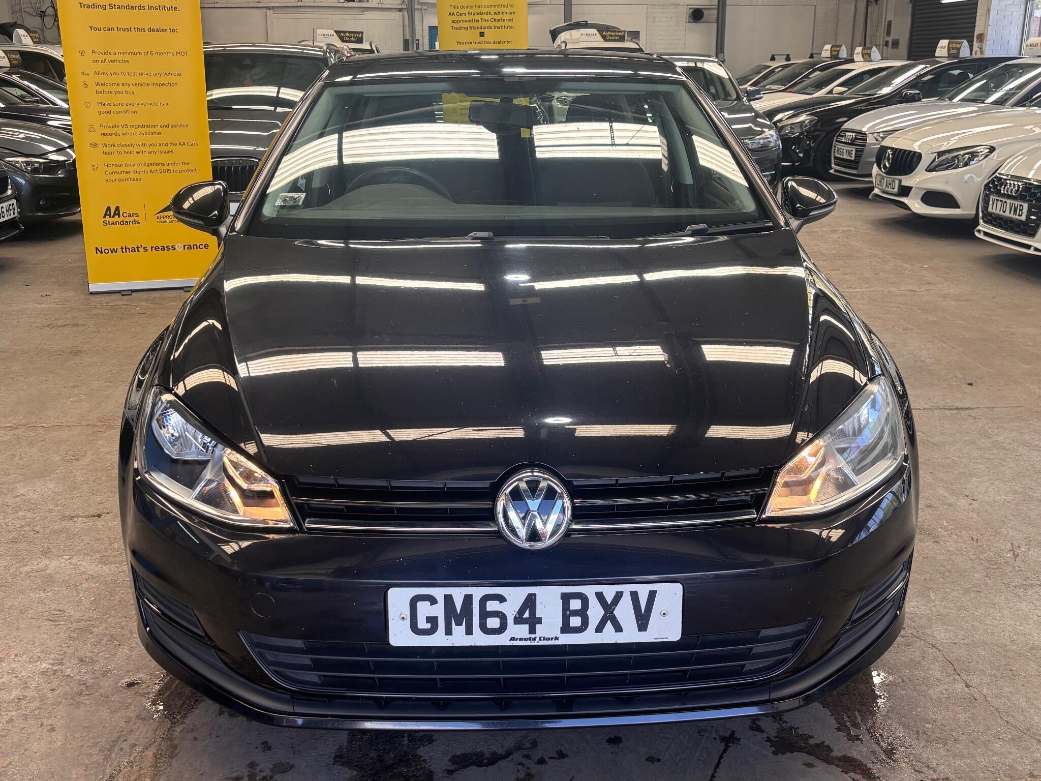 Volkswagen Golf - Image 9