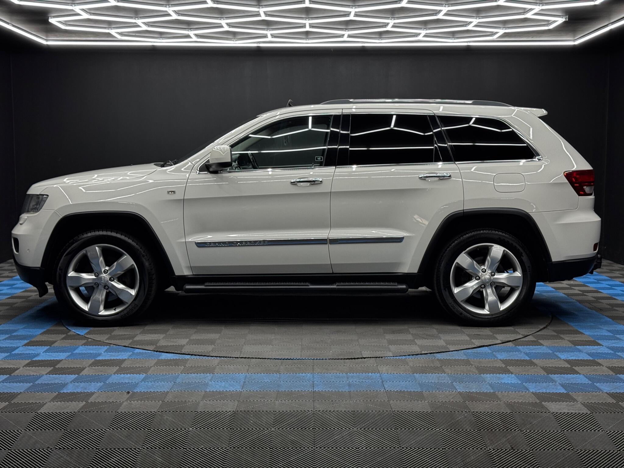 Jeep Grand Cherokee - Image 8