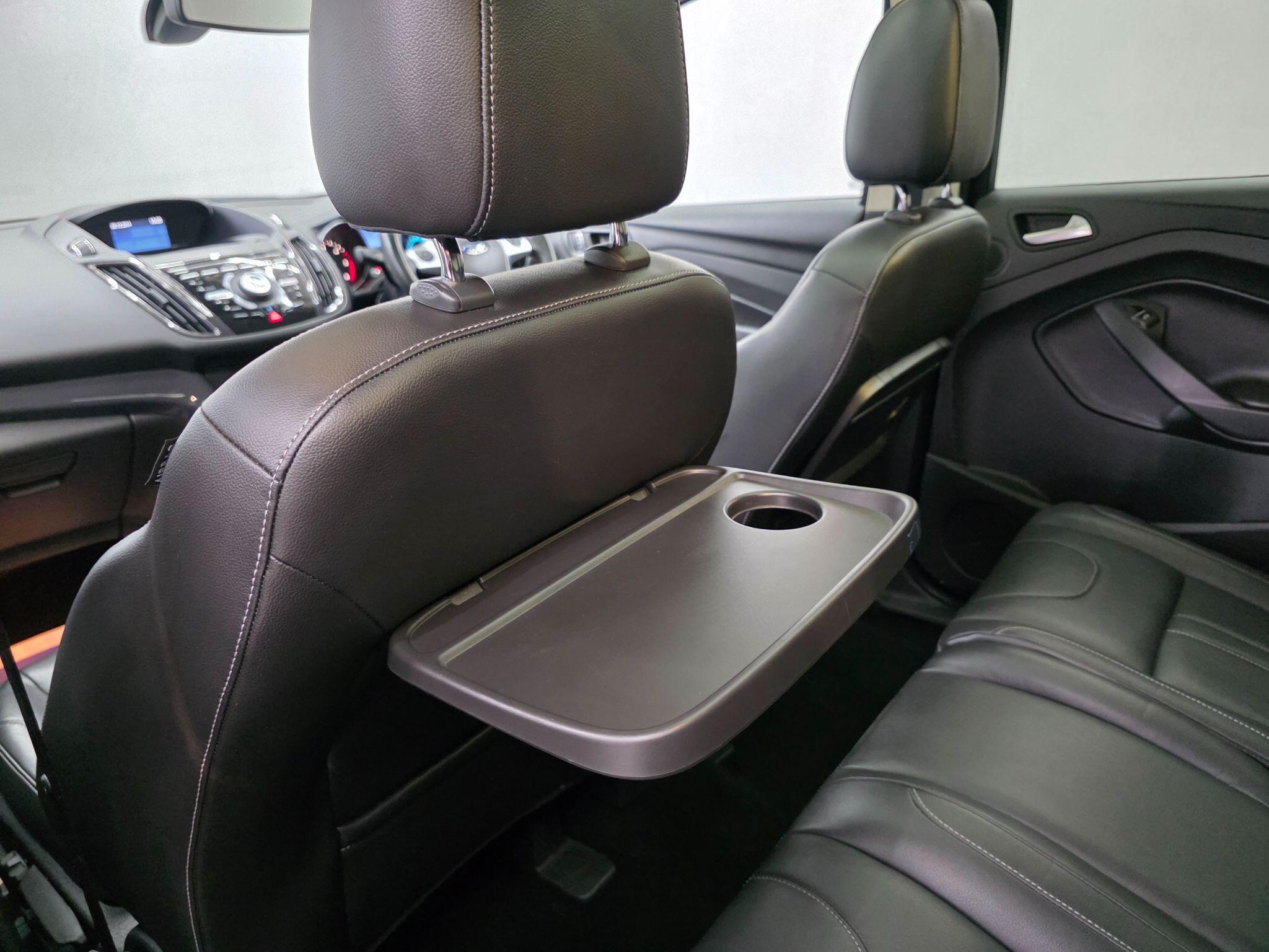 Ford Kuga - Image 36
