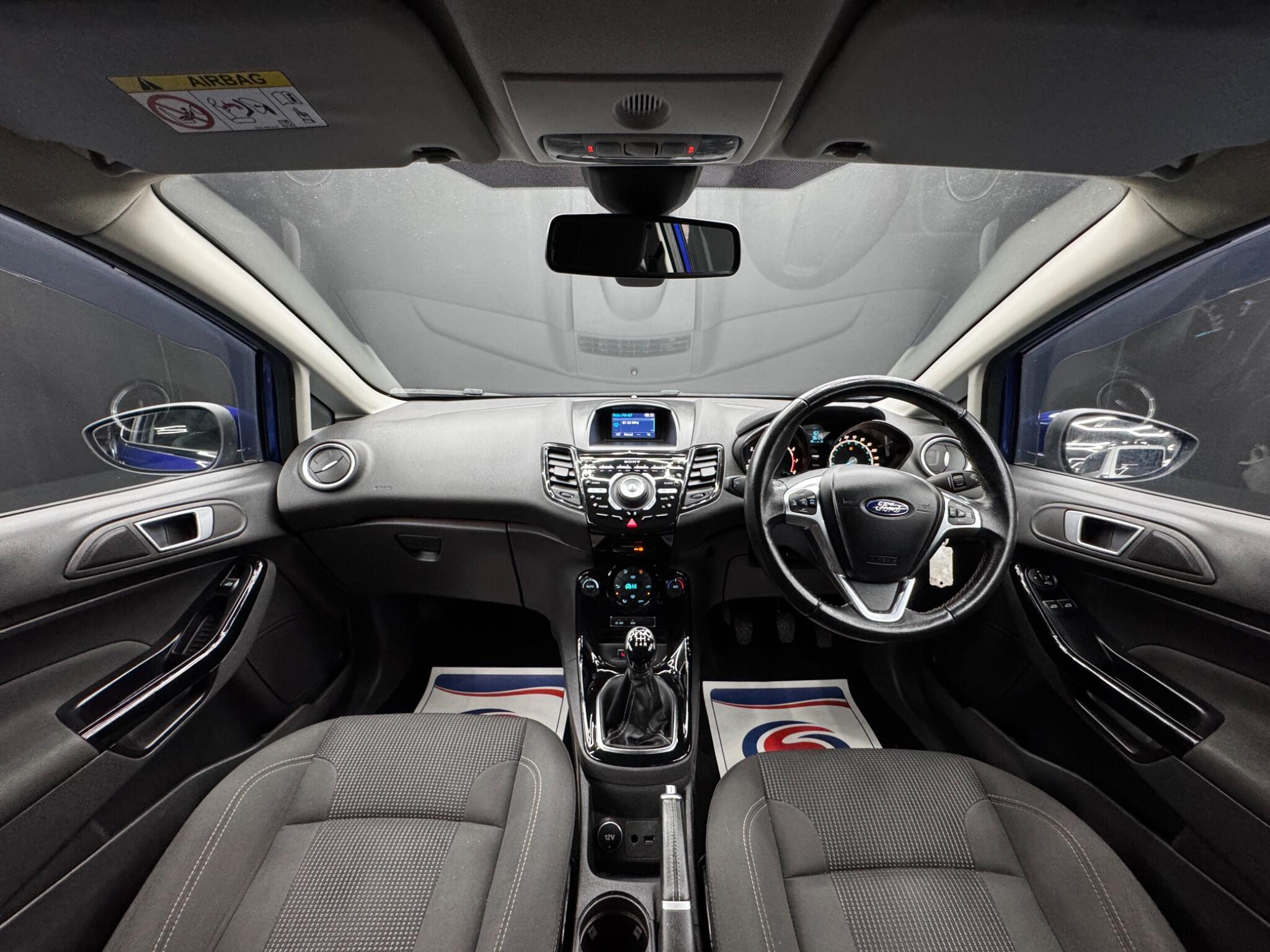Ford Fiesta - Image 16
