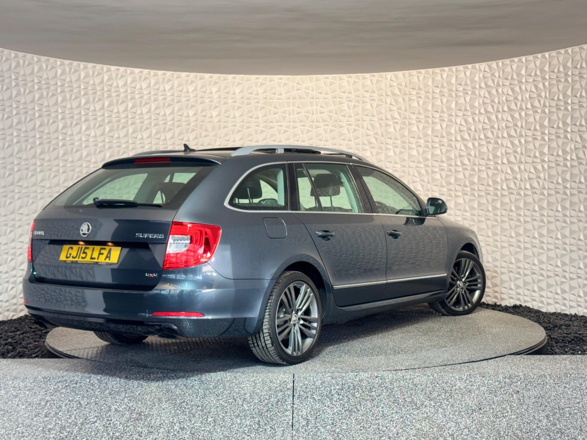 Skoda Superb - Image 3