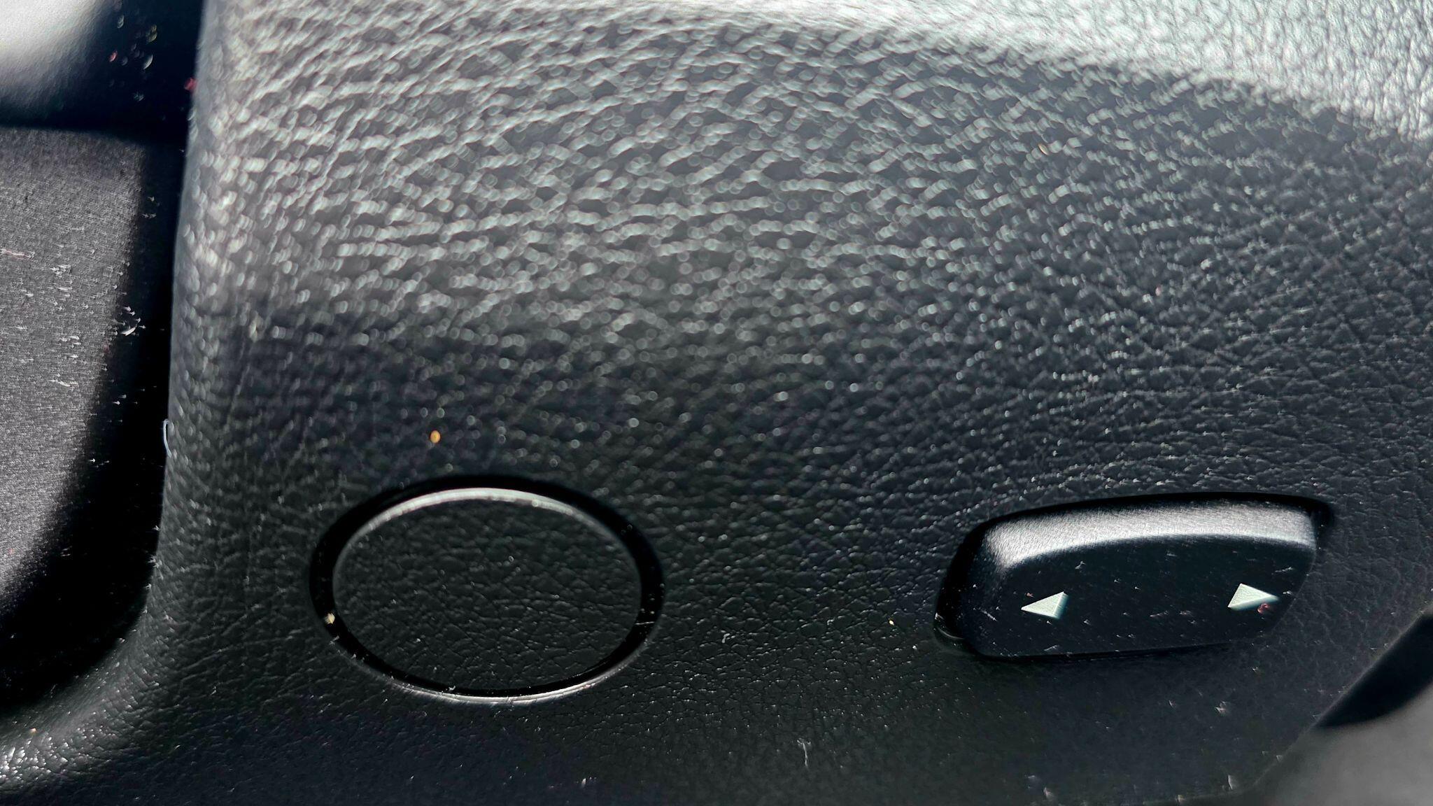 BMW 1 Series - Image 25