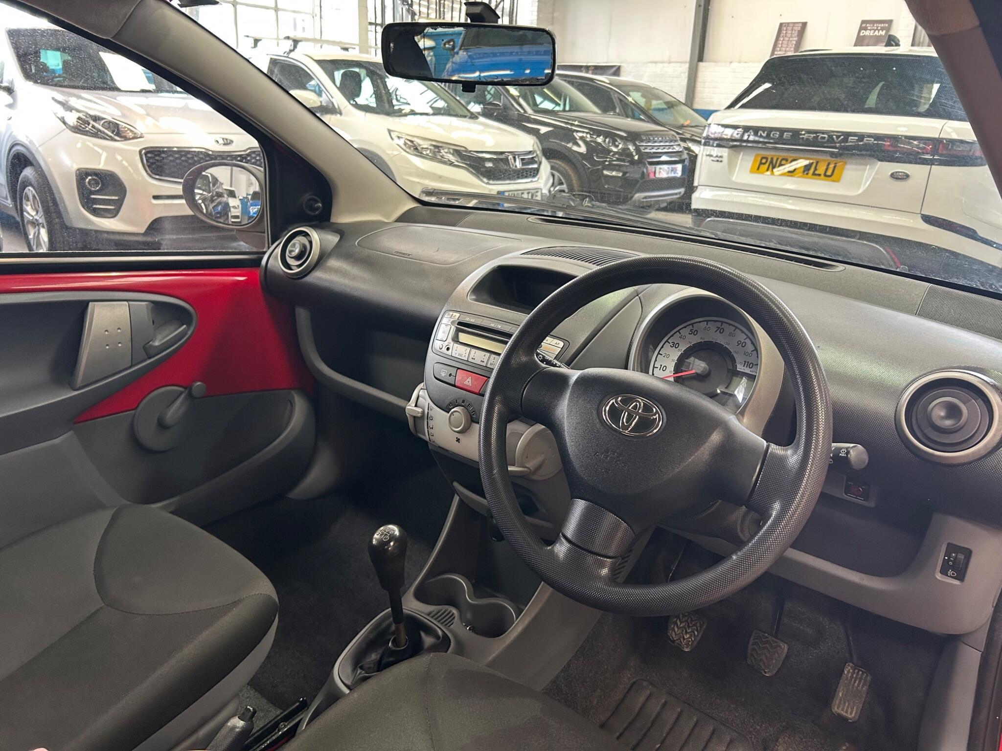 Toyota Aygo - Image 8