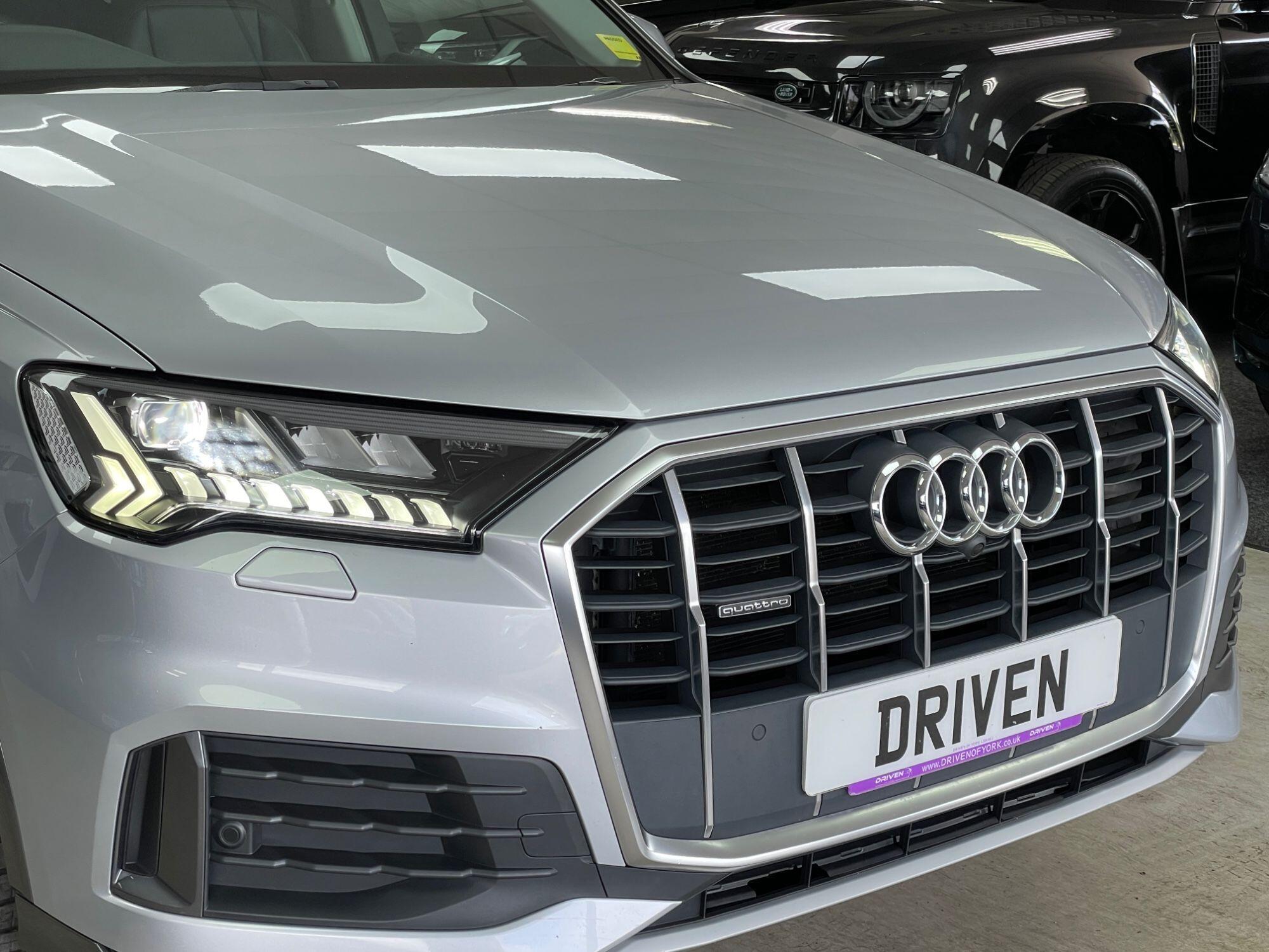 Audi Q7 - Image 4