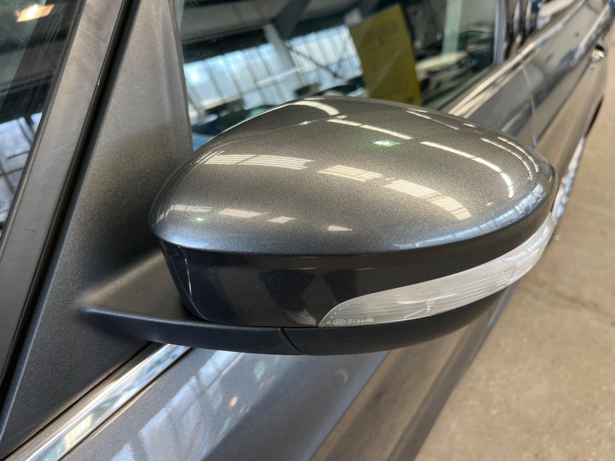 Ford S-MAX - Image 27