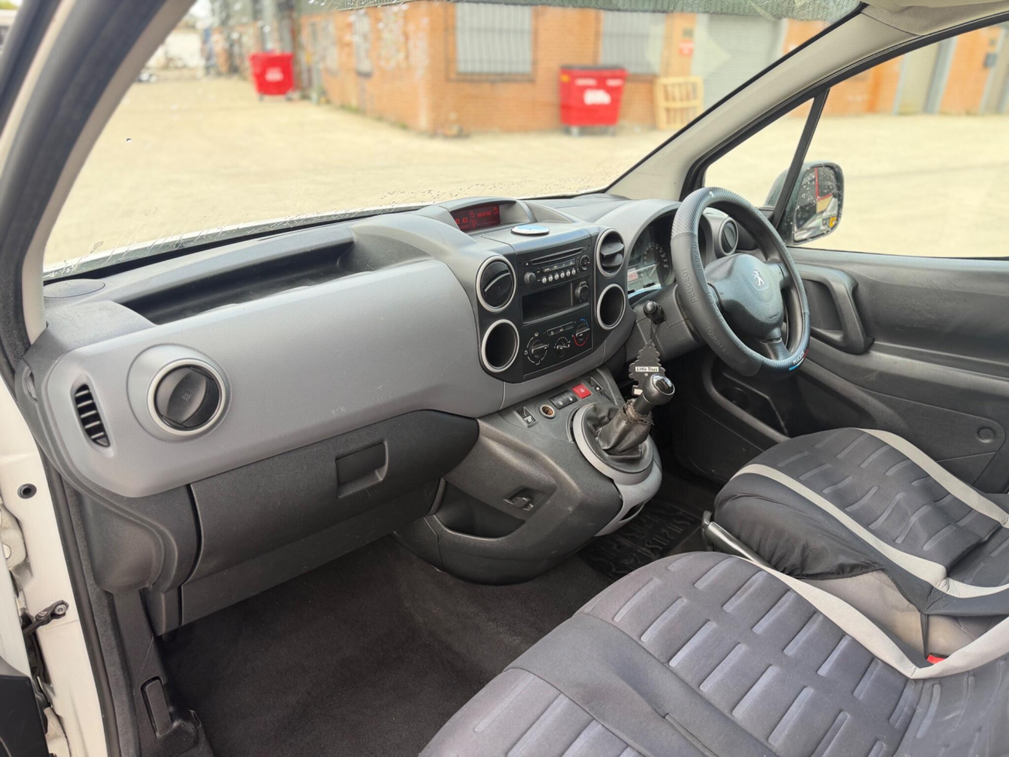 Peugeot Partner - Image 9