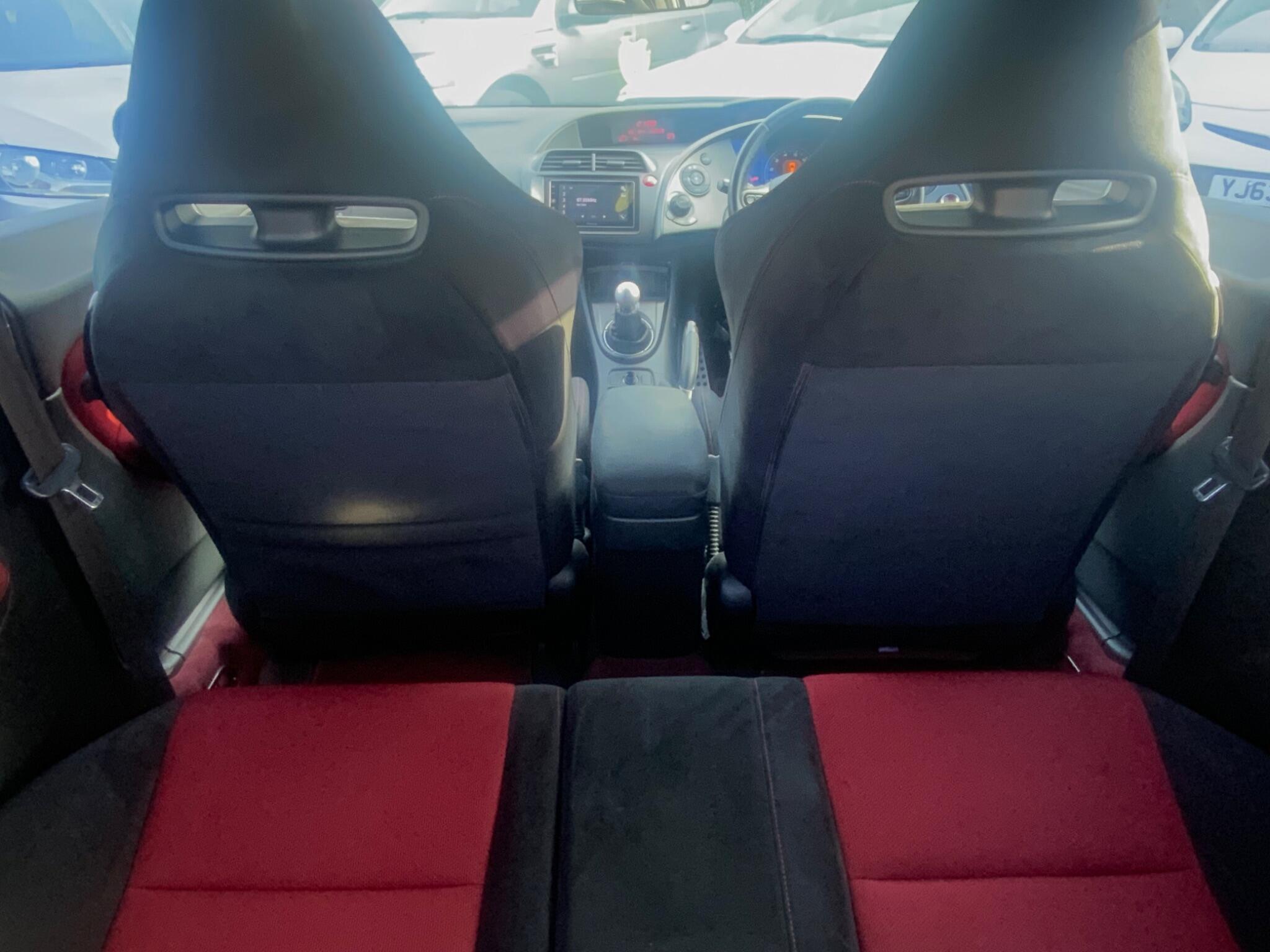 Honda Civic - Image 41