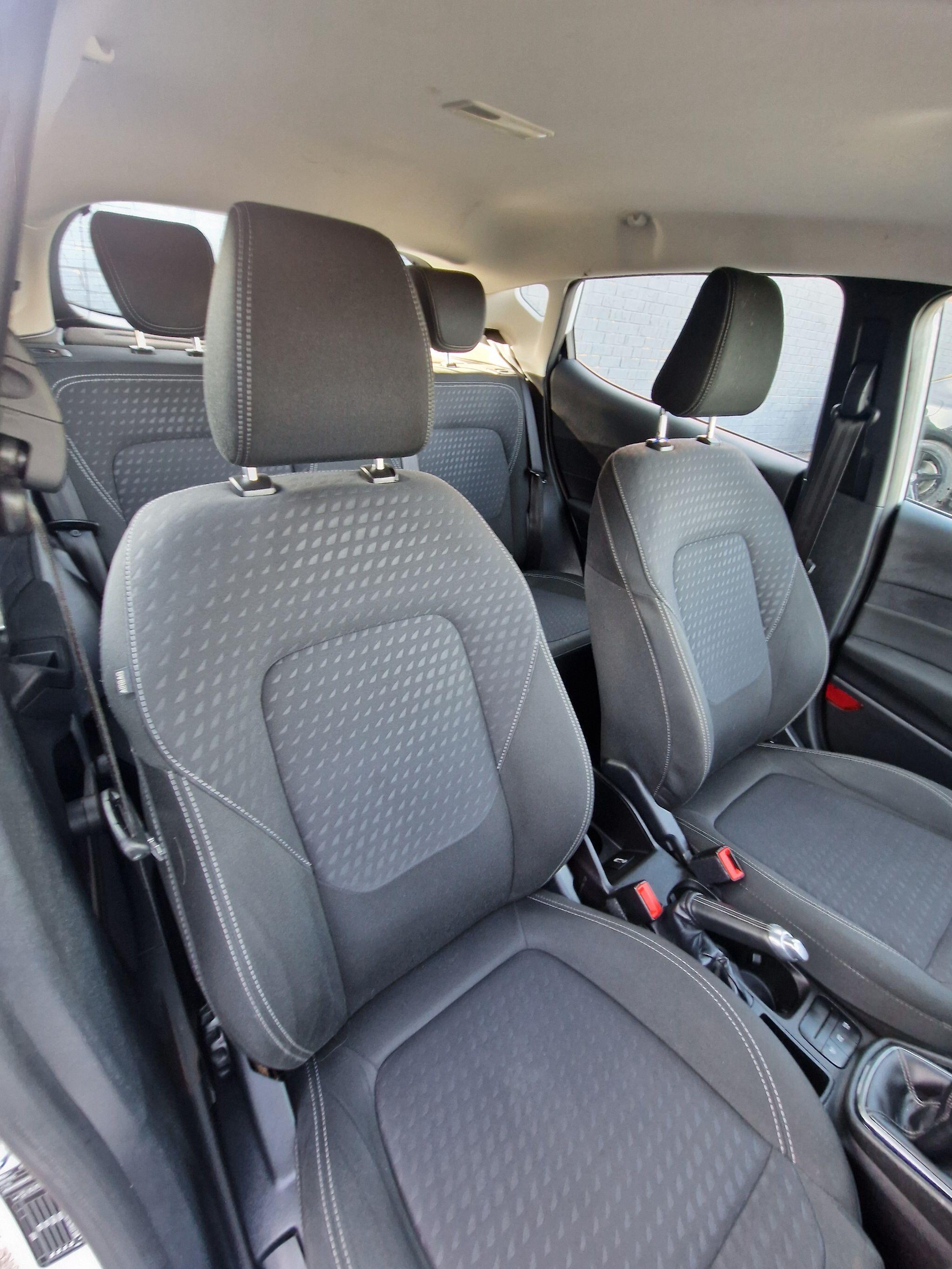 Ford Fiesta - Image 30