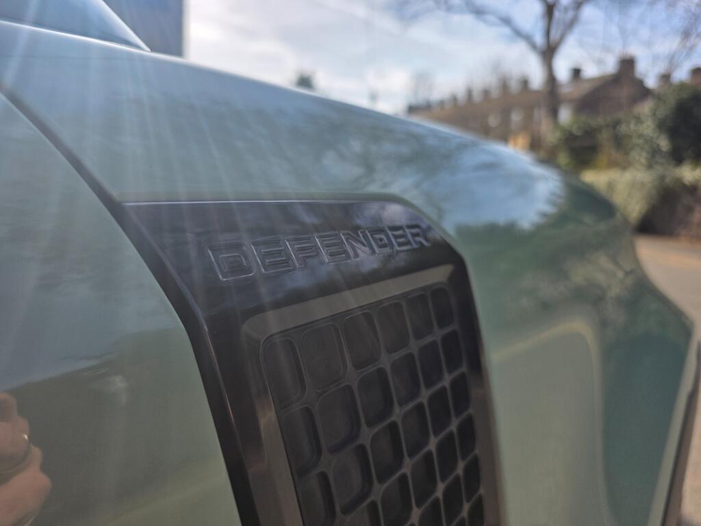 Land Rover Defender 90 - Image 19