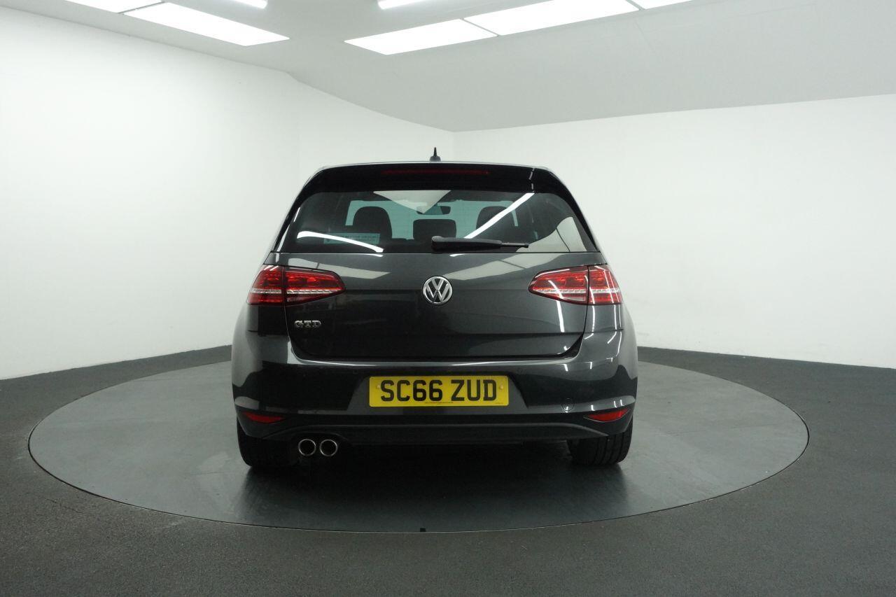 Volkswagen Golf - Image 8