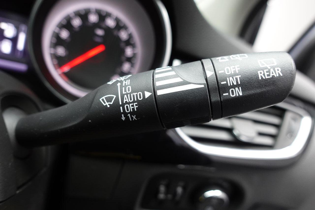 Vauxhall Astra - Image 12