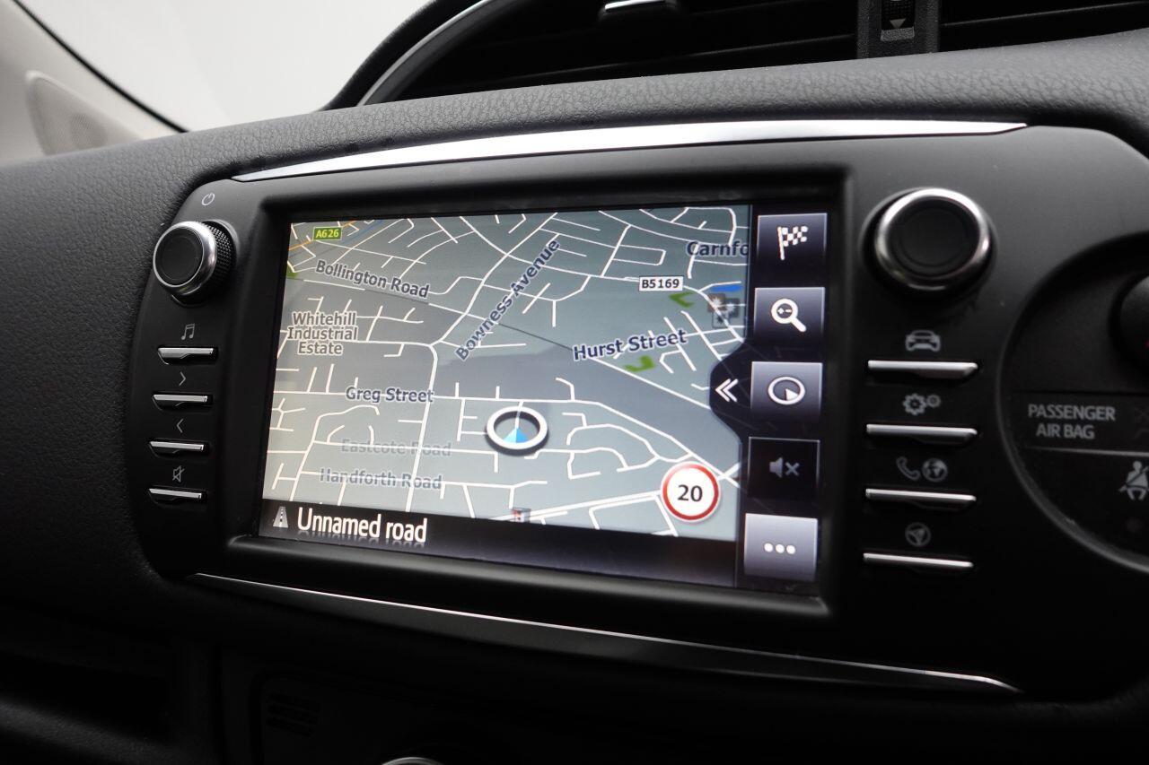 Toyota Yaris - Image 2
