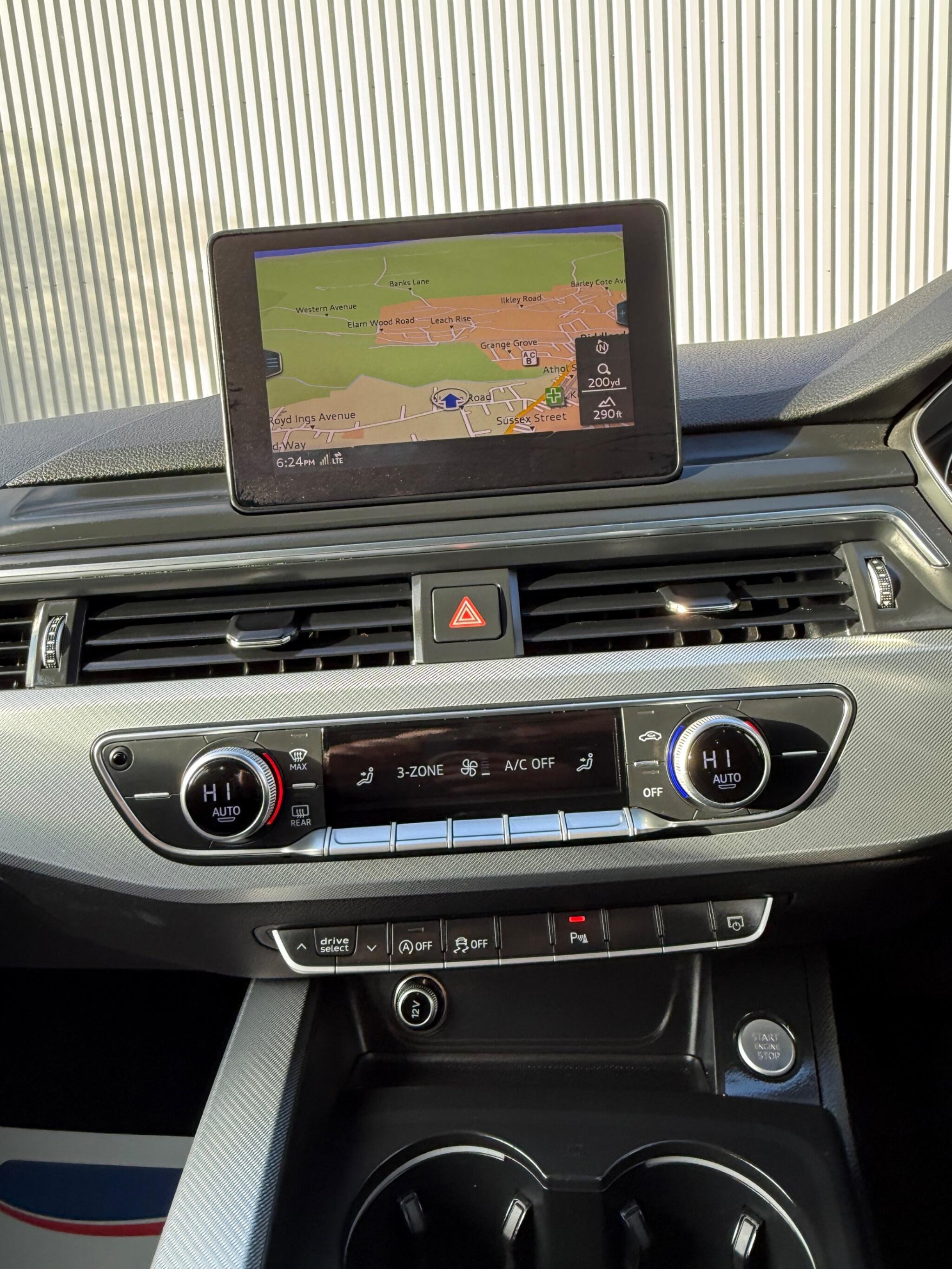 Audi A4 Avant - Image 36