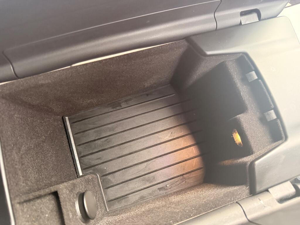 BMW 5 Series - Image 53