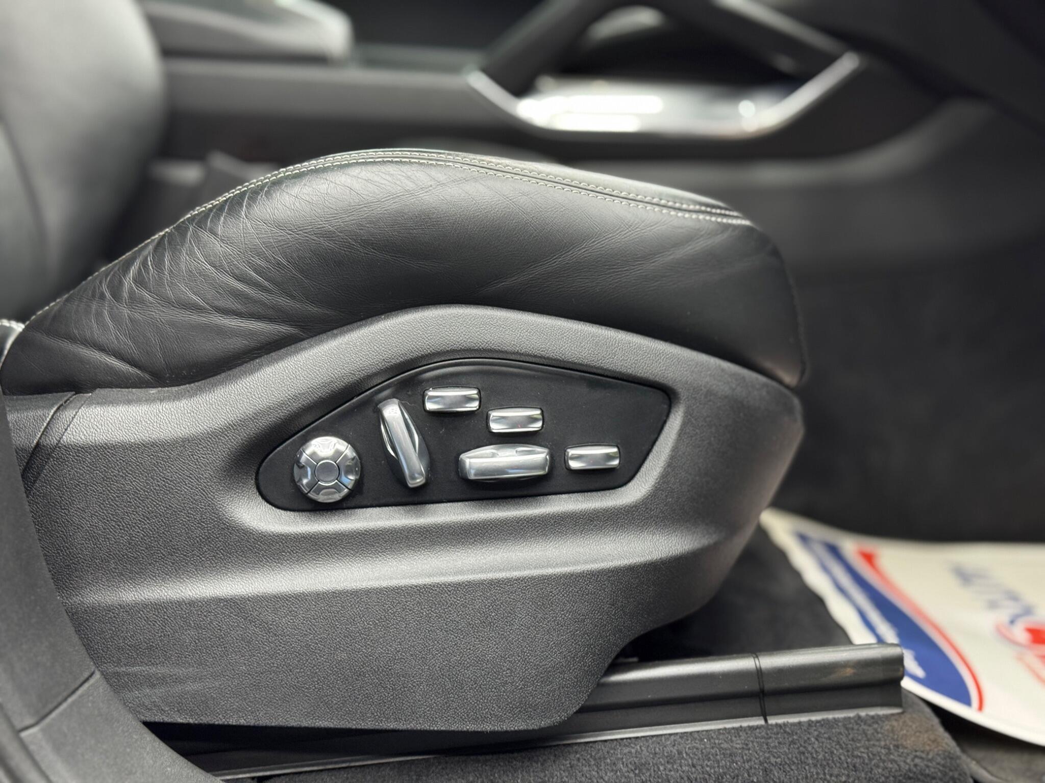 Porsche Cayenne - Image 51