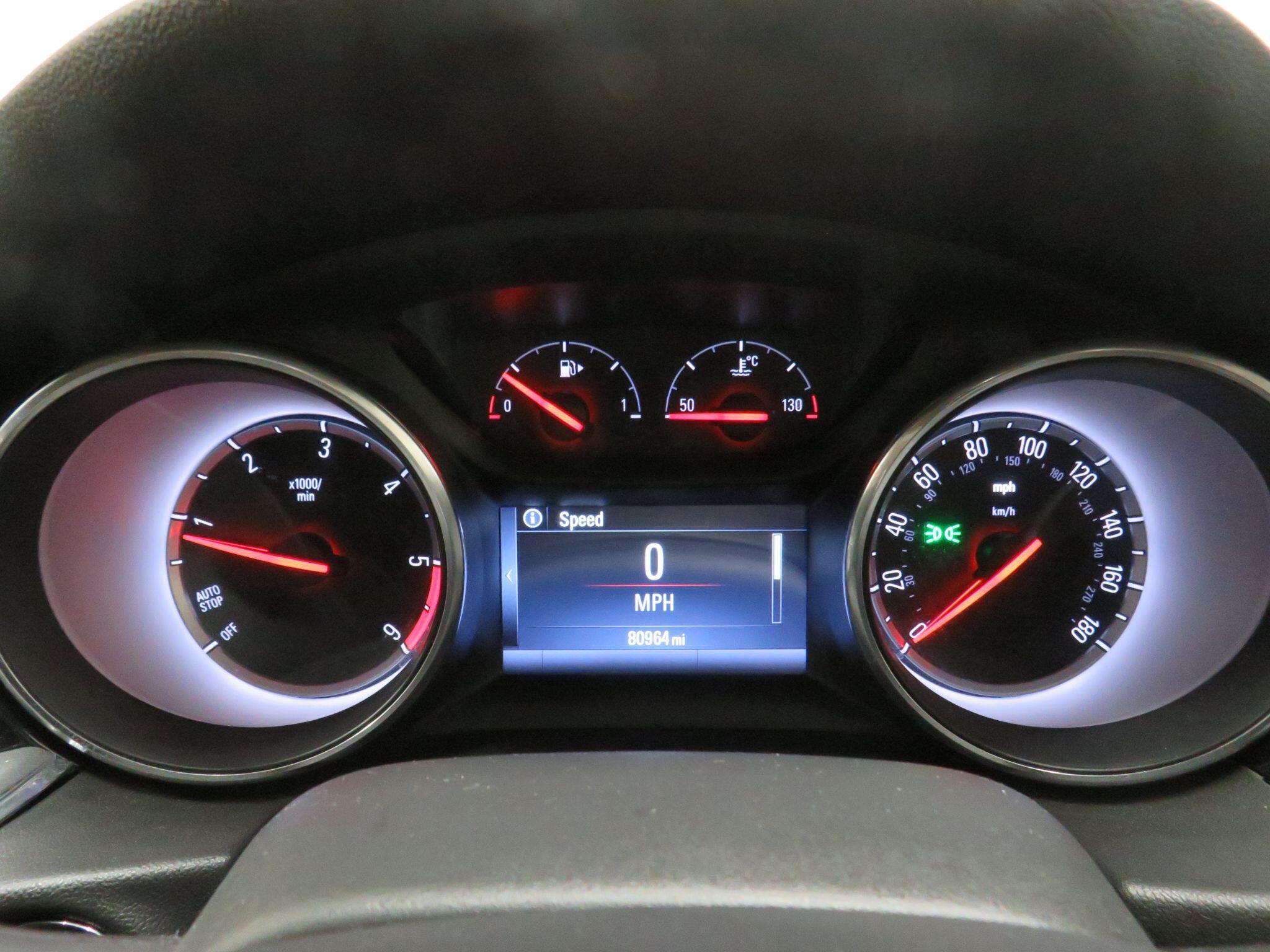 Vauxhall Insignia - Image 15