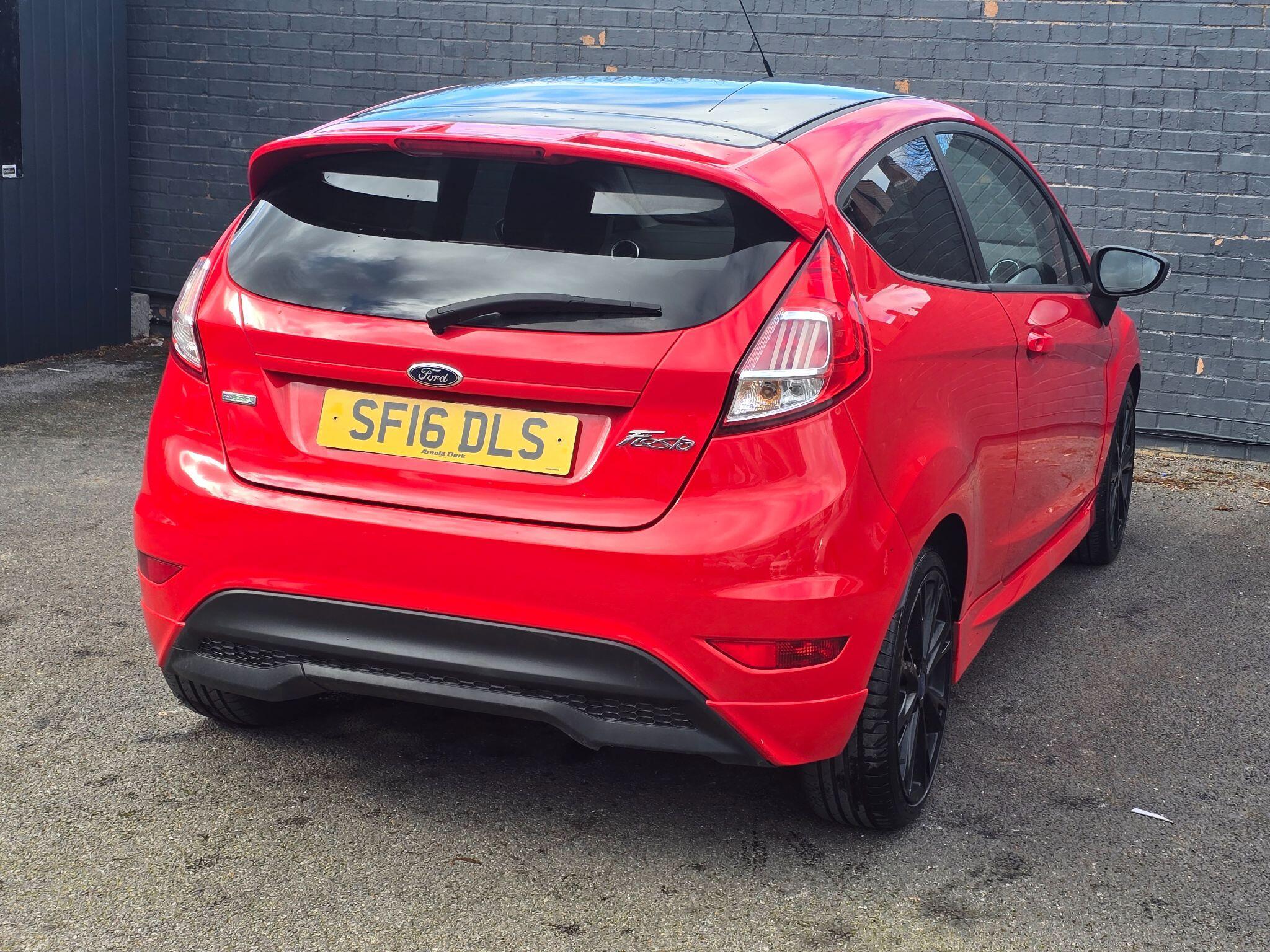Ford Fiesta - Image 5