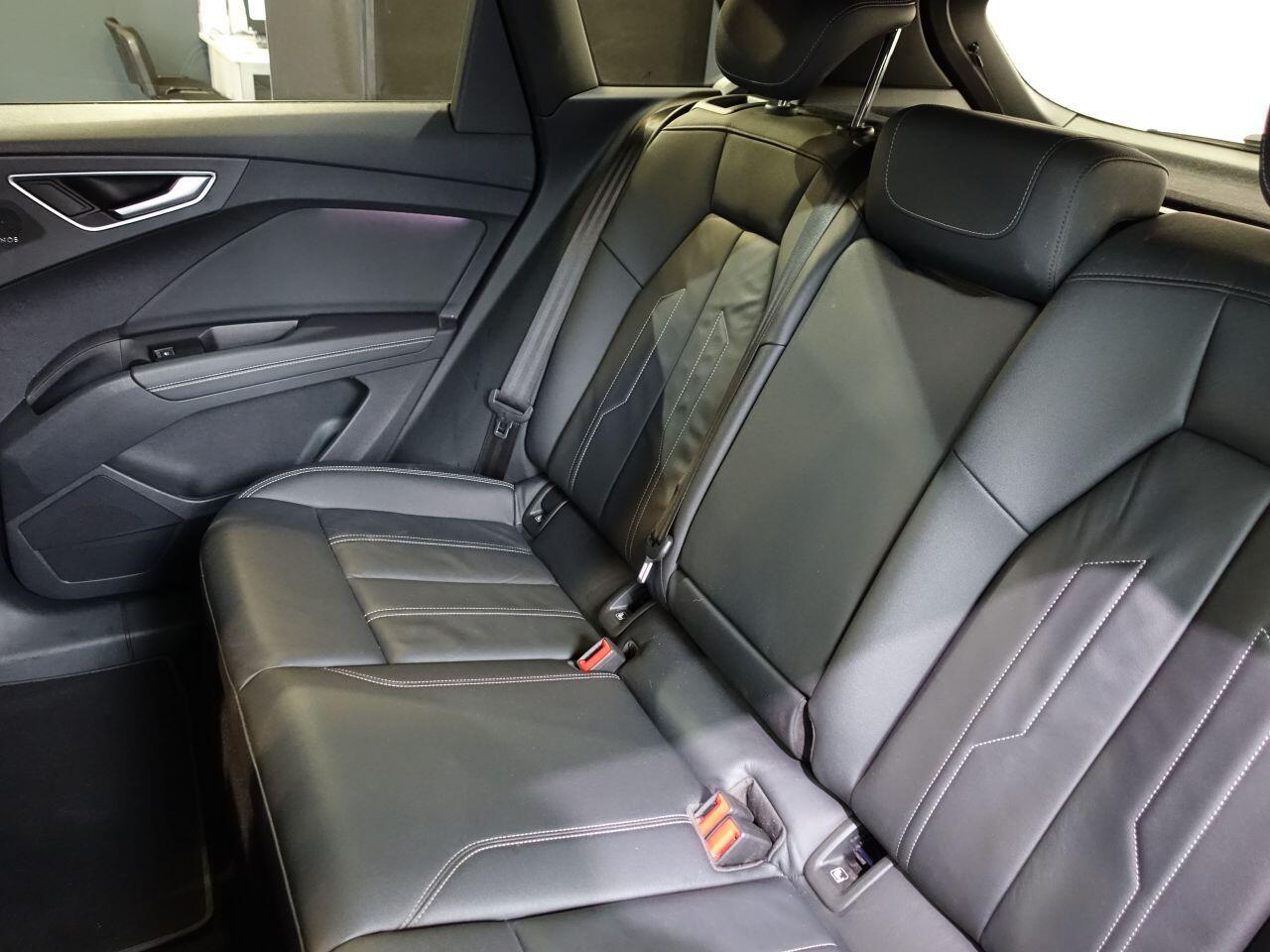 Audi Q4 E-Tron - Image 37