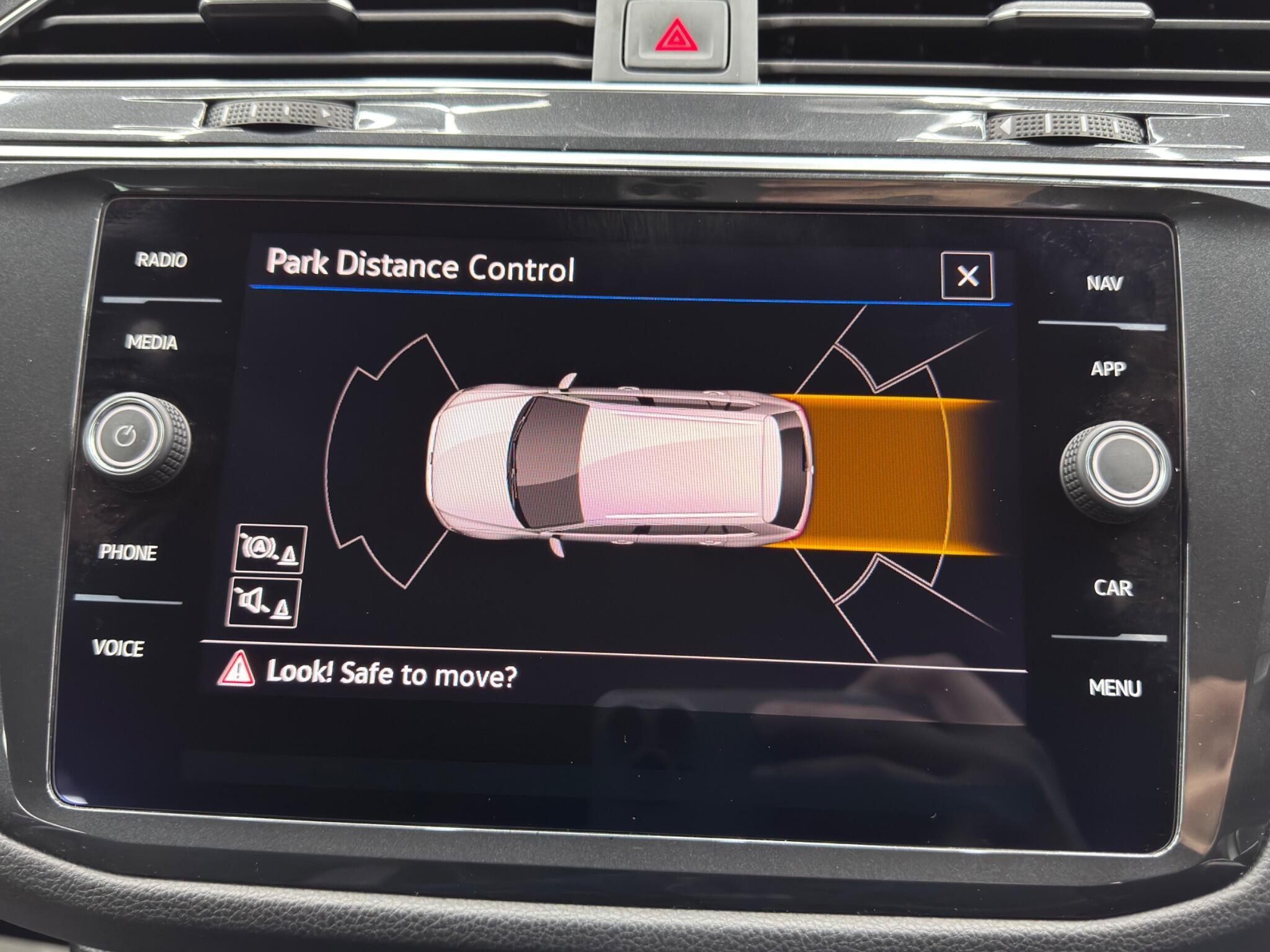 Volkswagen Tiguan - Image 37