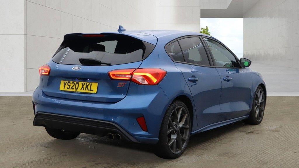 Ford Focus - Image 5