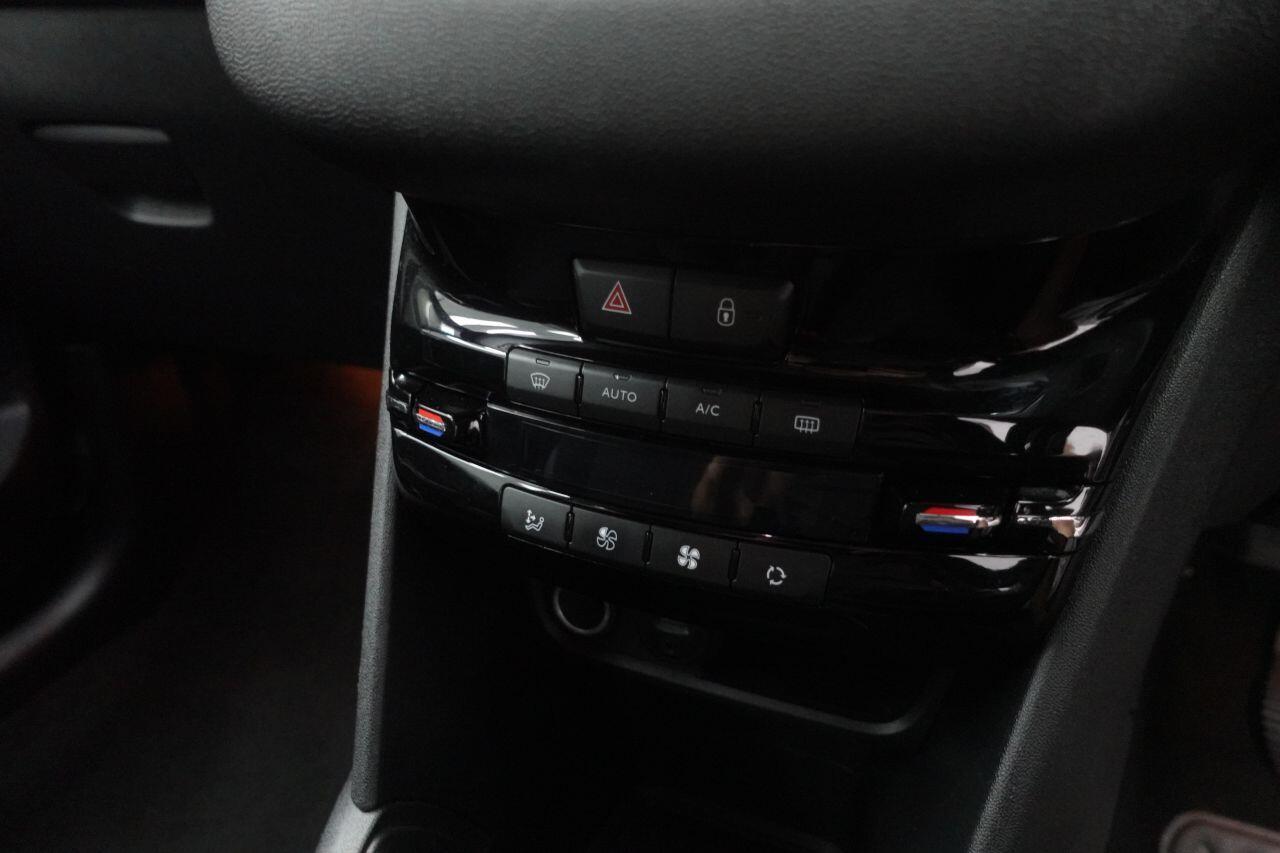 Peugeot 208 - Image 14
