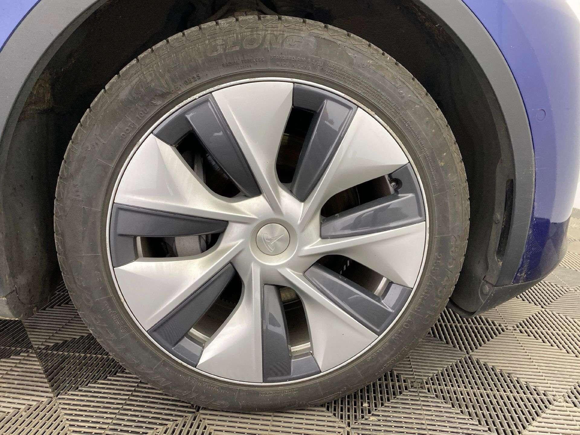 Tesla Model Y - Image 15