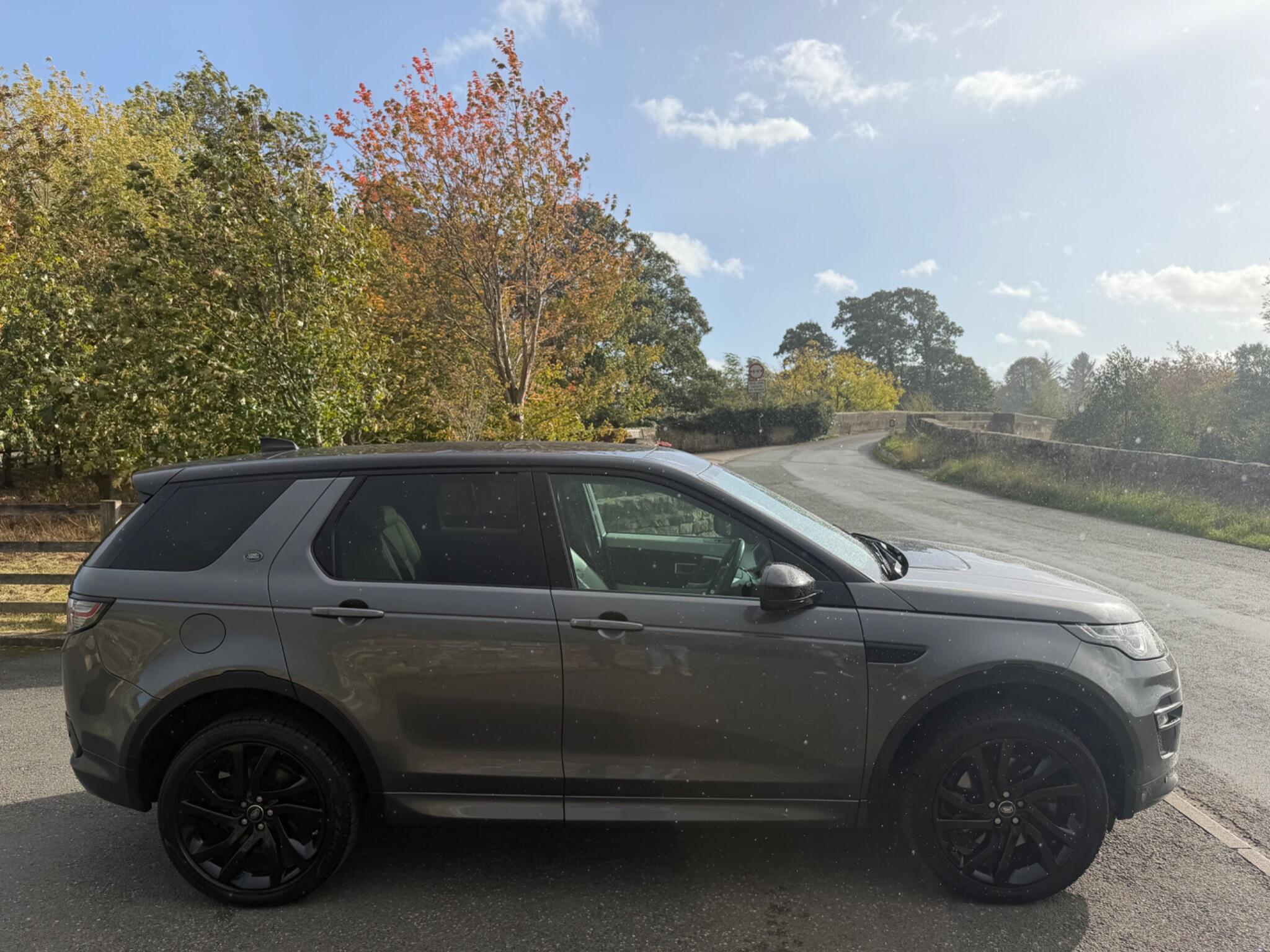 Land Rover DISCOVERY SPORT - Image 4