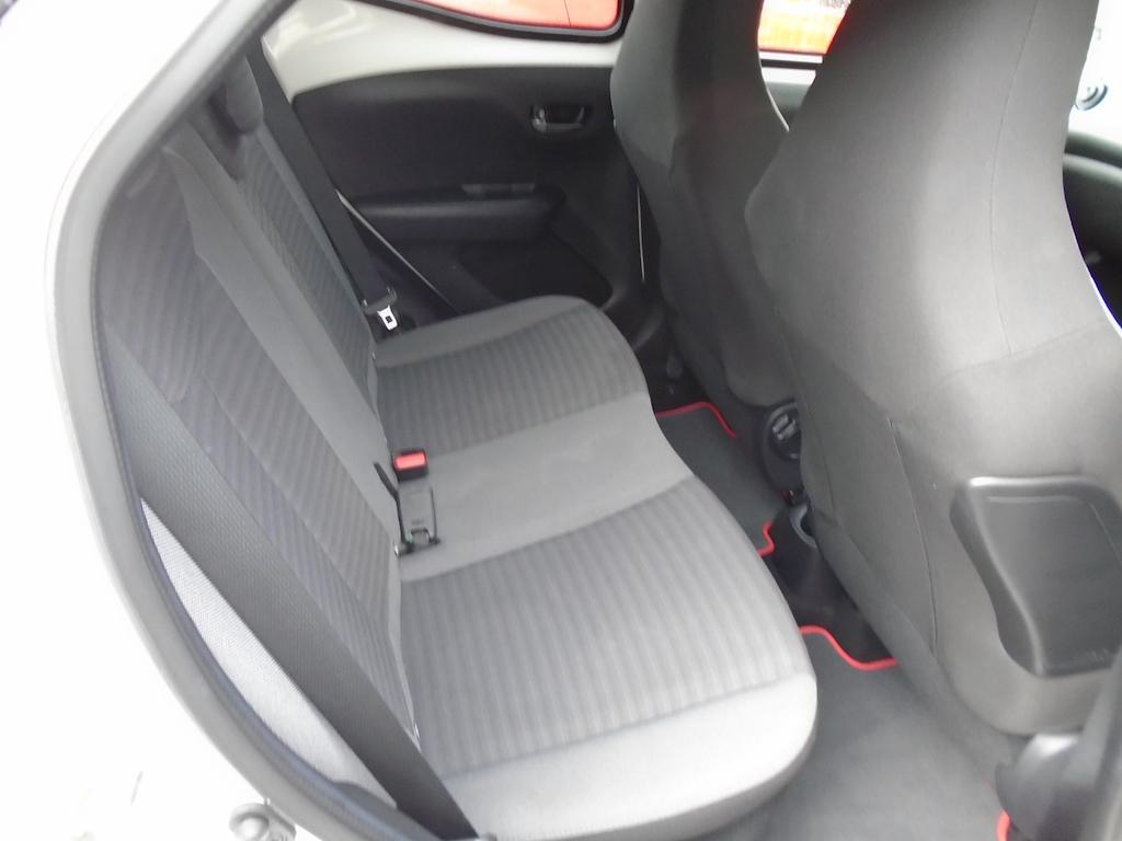 Toyota Aygo photo 12