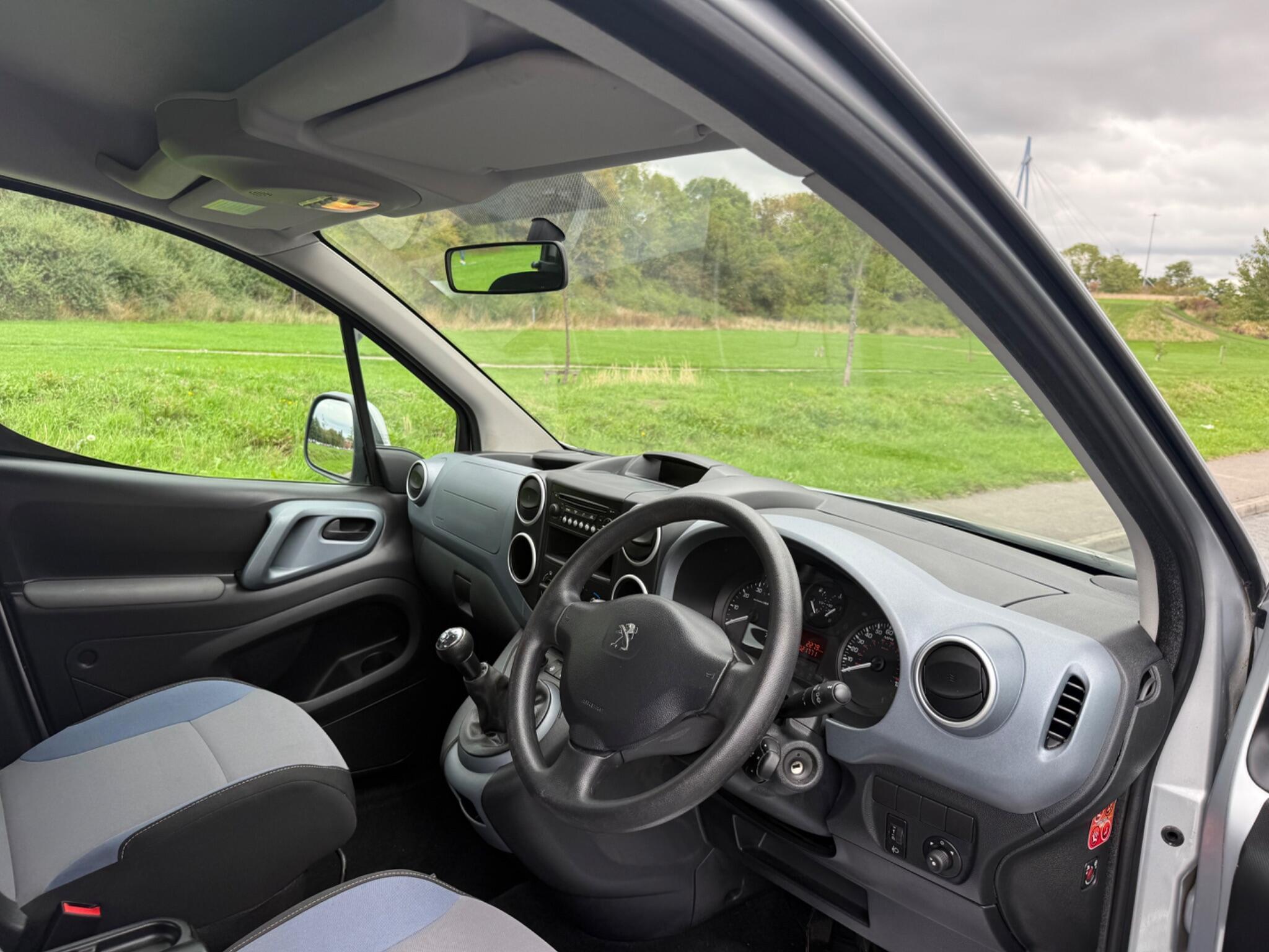 Peugeot Partner Tepee - Image 20