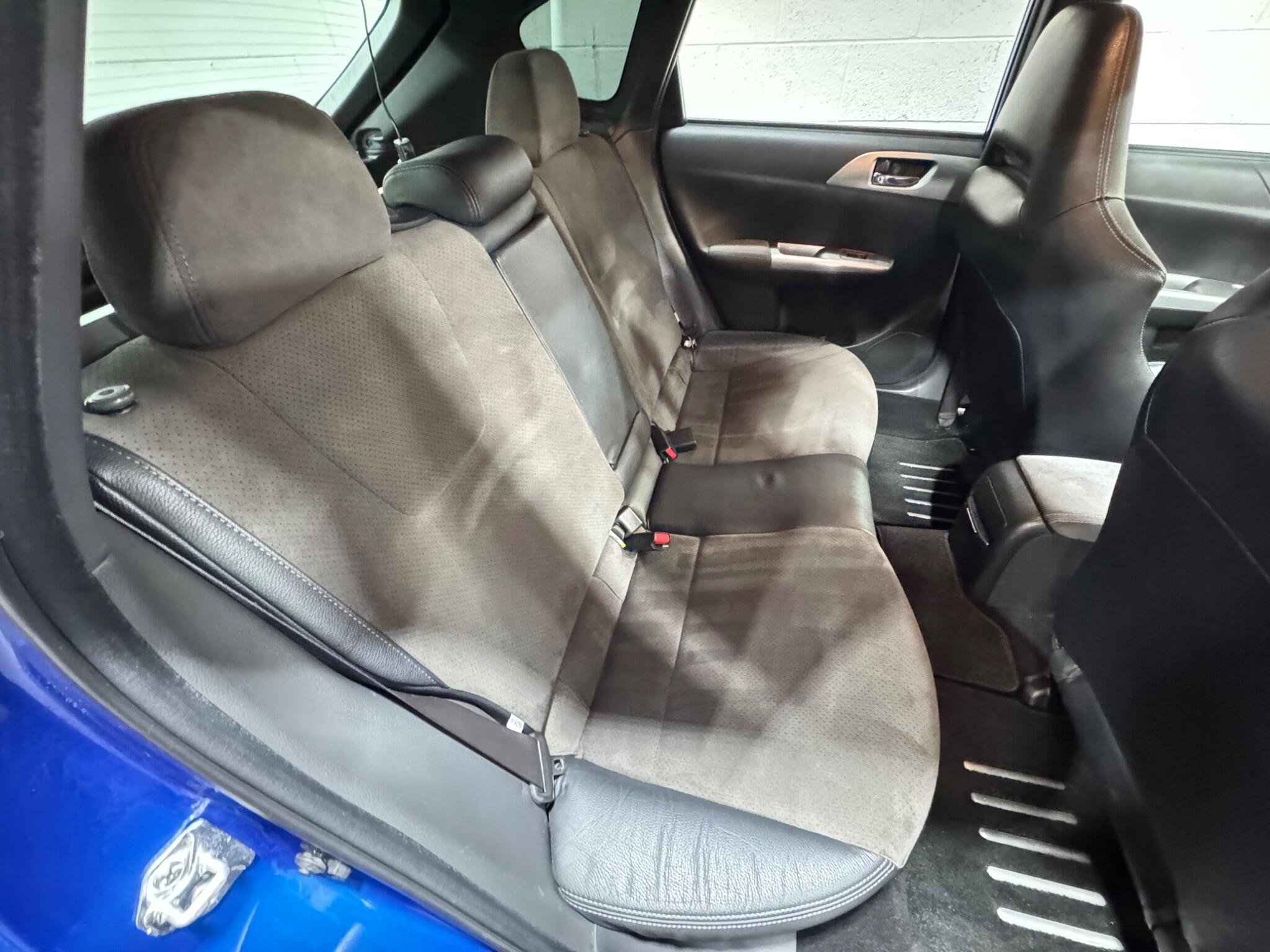 Subaru Impreza - Image 11