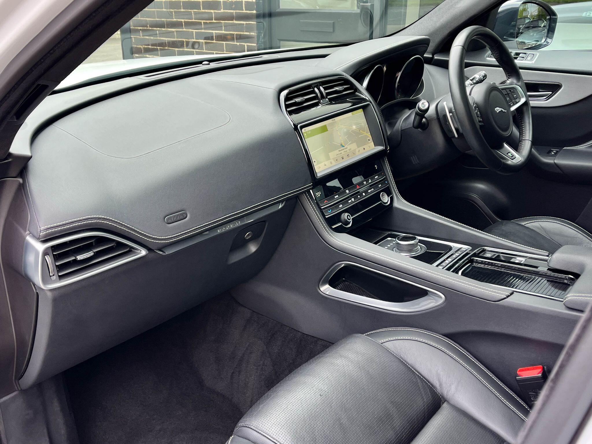 Jaguar F-Pace - Image 5