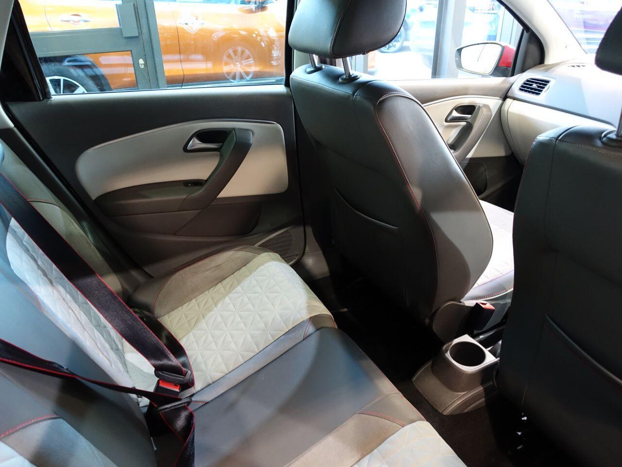 Volkswagen Polo - Image 20