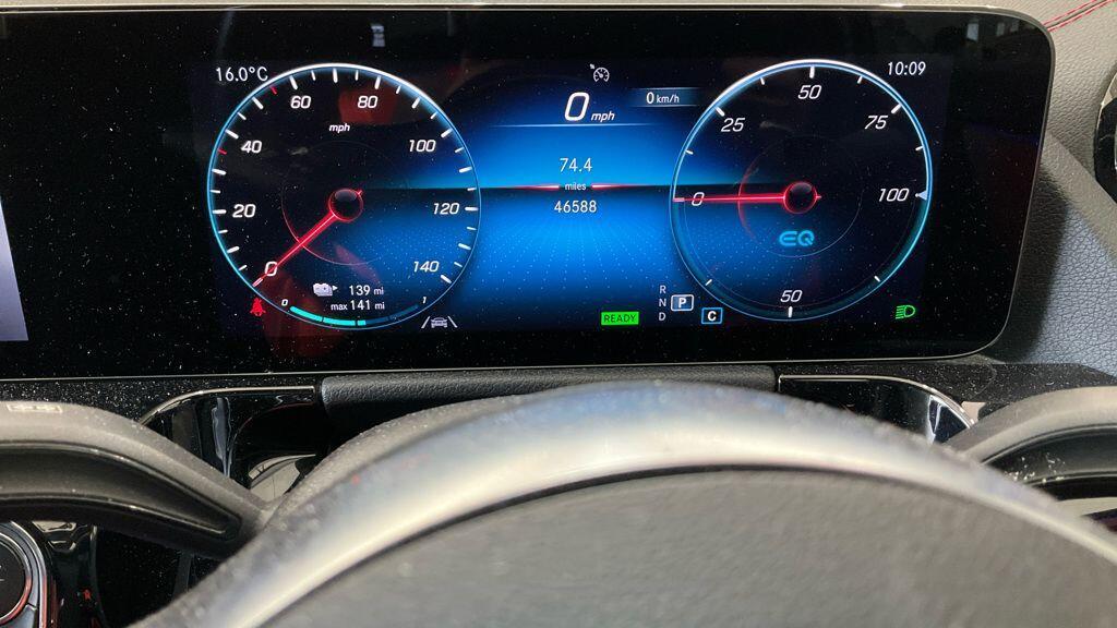 Mercedes-benz EQA - Image 8