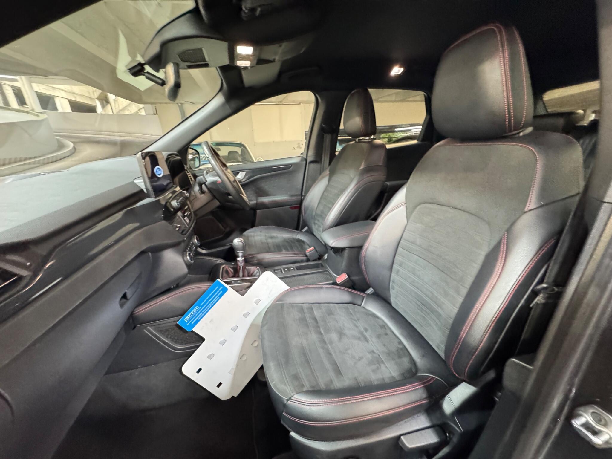 Ford Kuga - Image 10