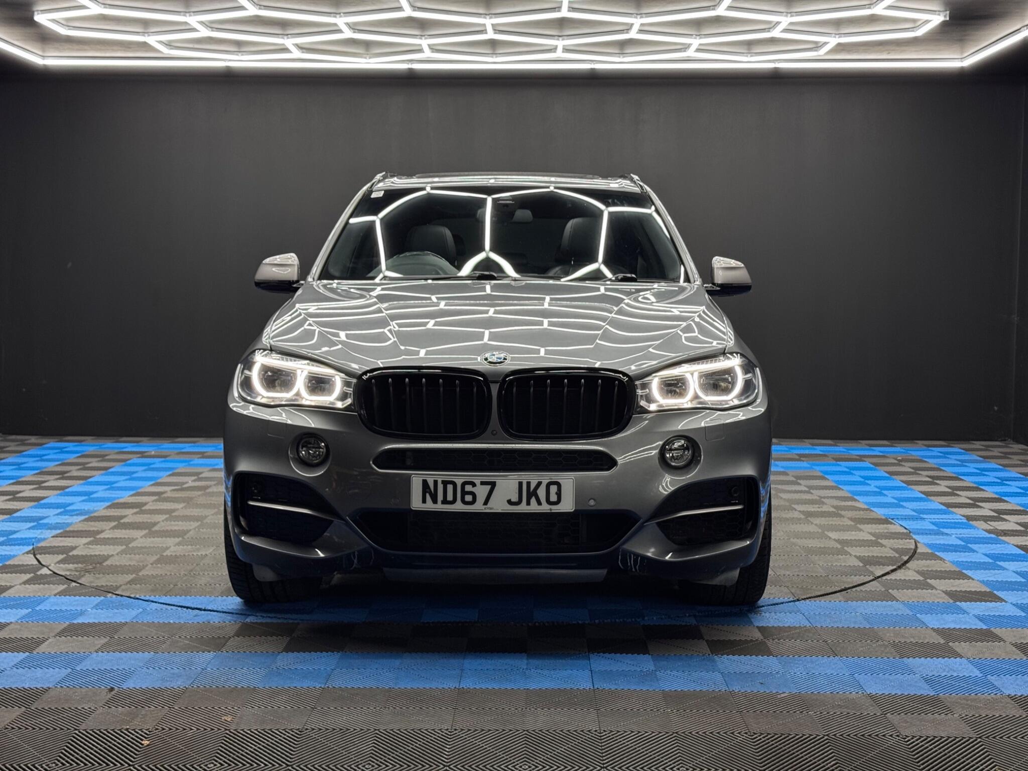 BMW X5 - Image 2