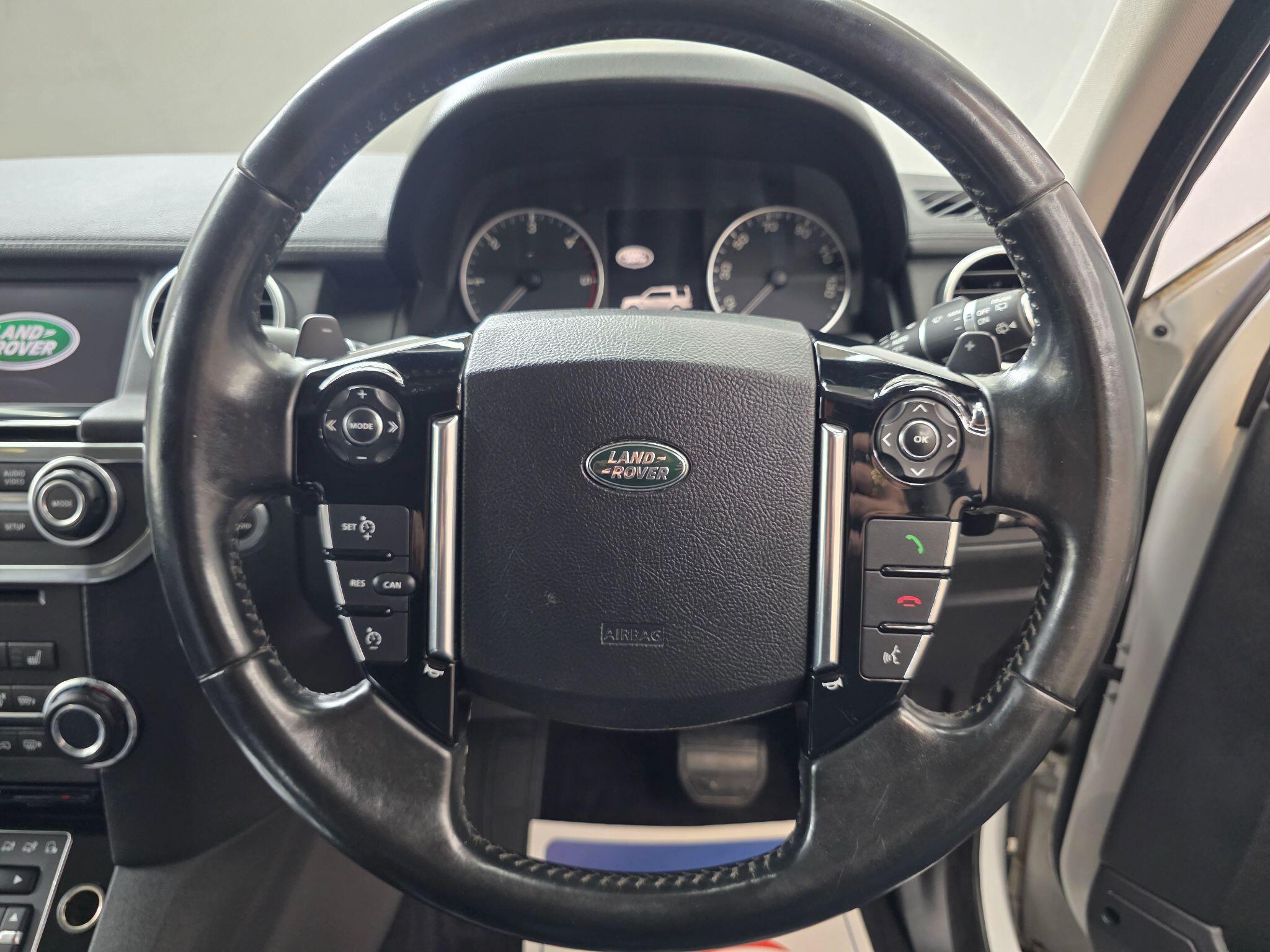 Land Rover DISCOVERY 4 - Image 25