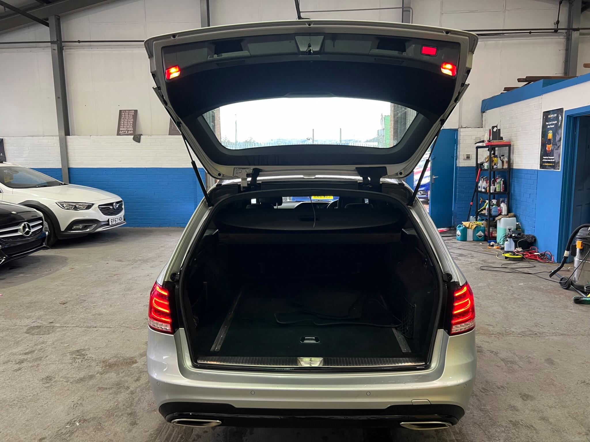 Mercedes E Class - Image 32