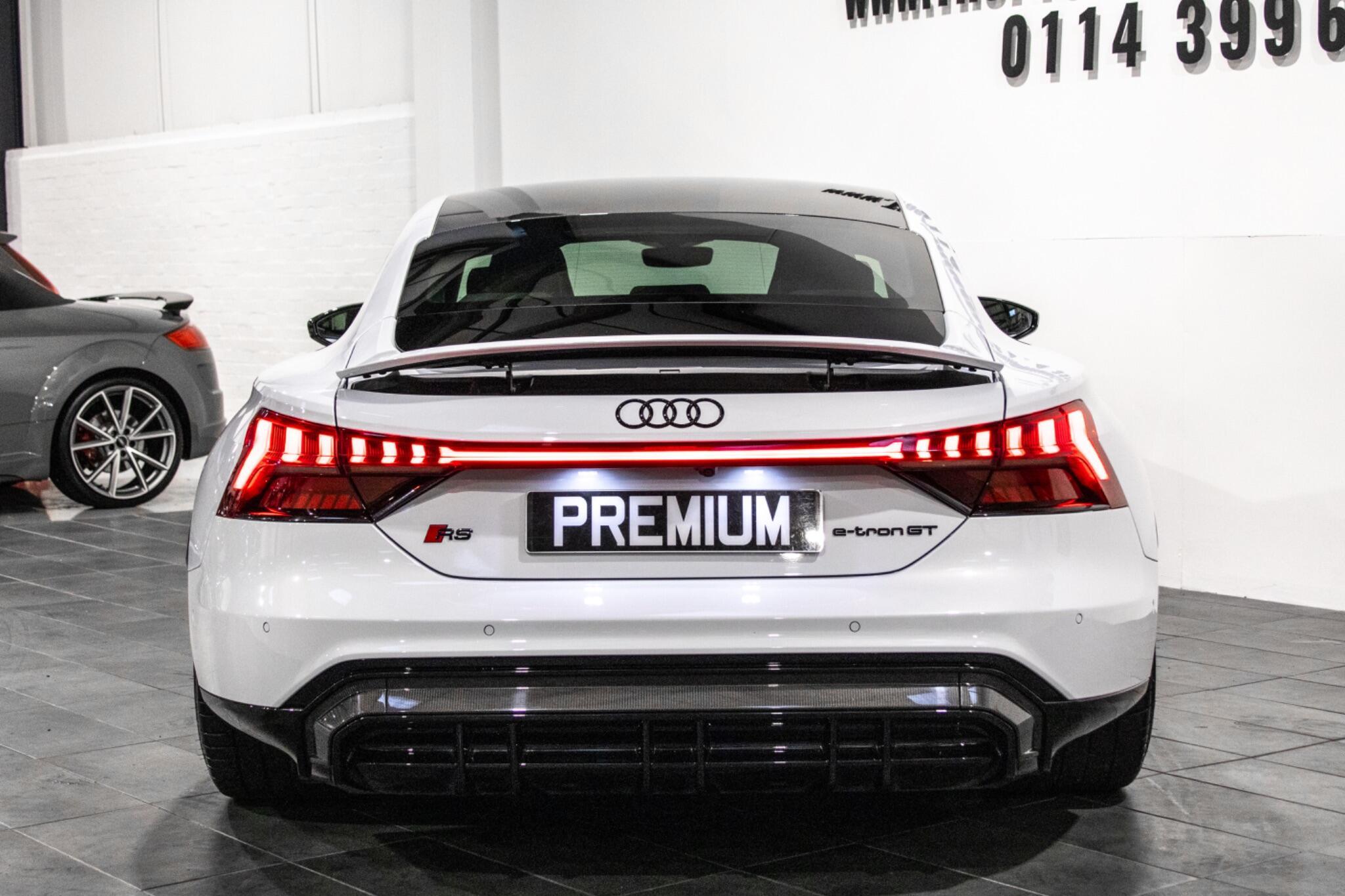 Audi RS e-tron GT - Image 10