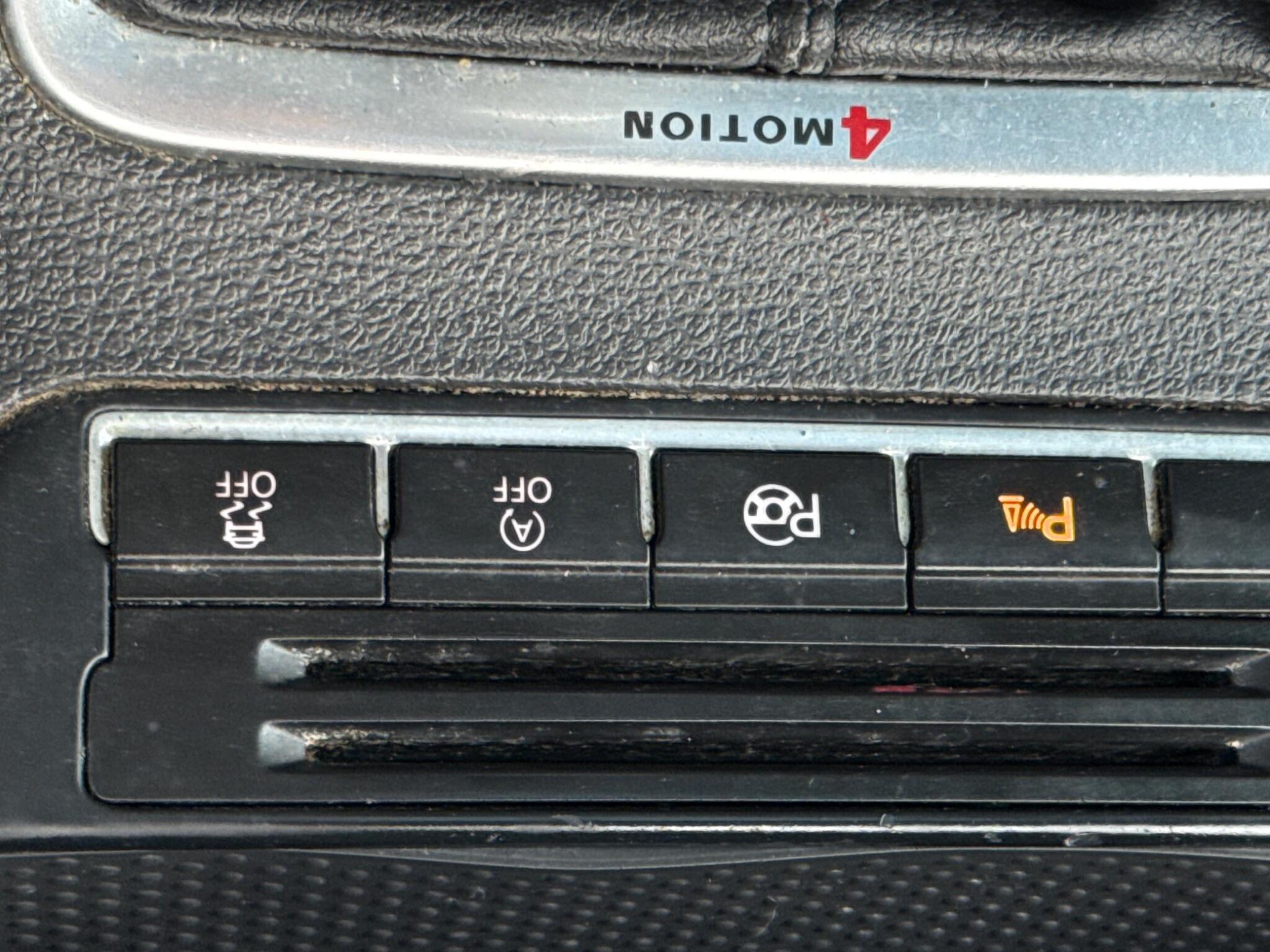 Volkswagen Tiguan - Image 52